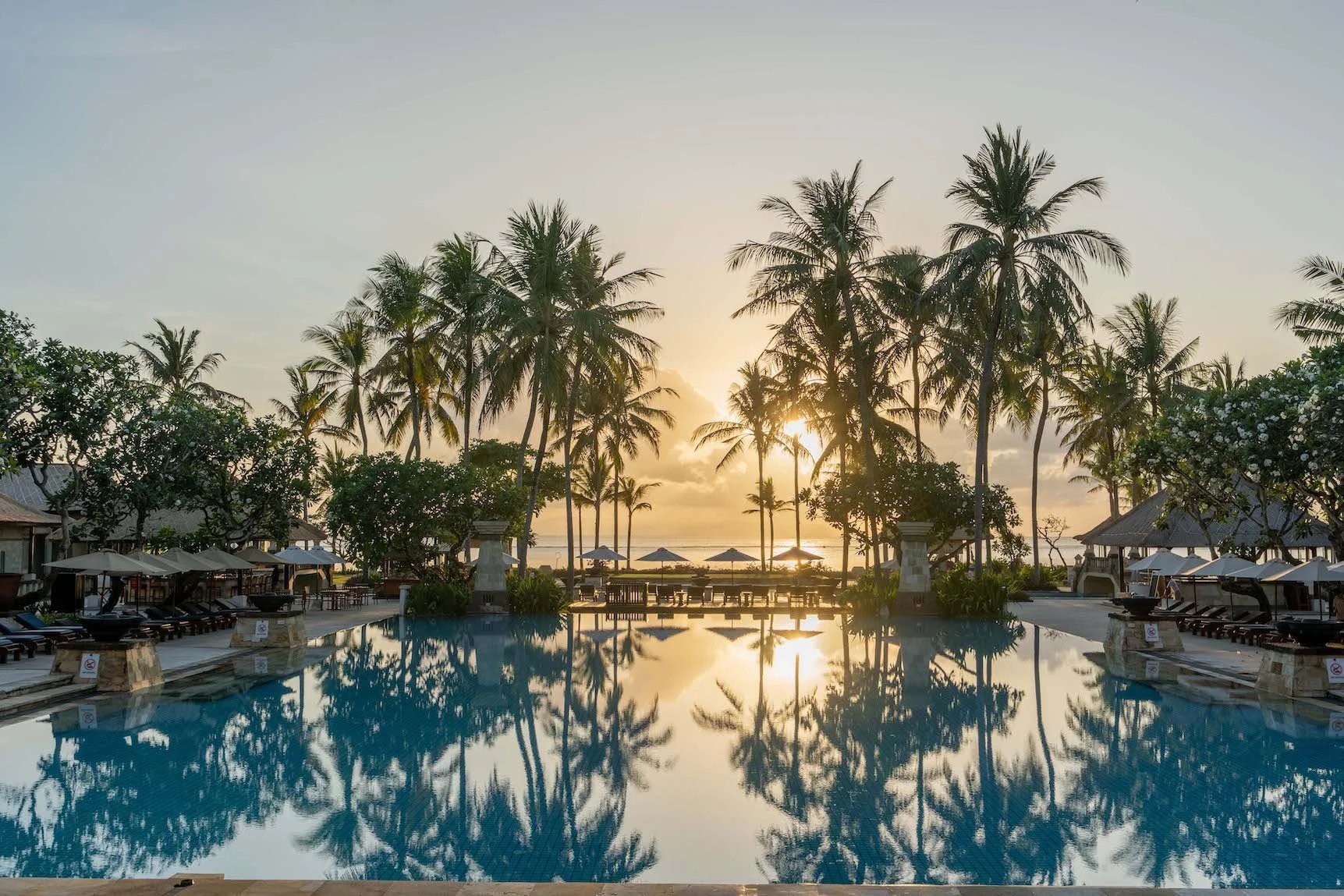 HERO_Main Pool - Sunrise.jpg