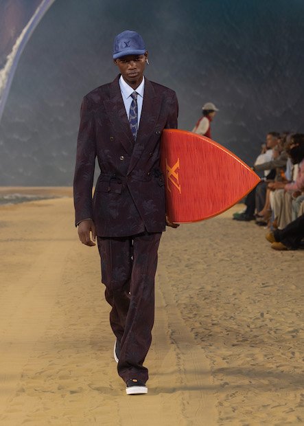 LOUIS-VUITTON-MENrsquoS-SPRING-SUMMER-2027-LOOK-78.jpg