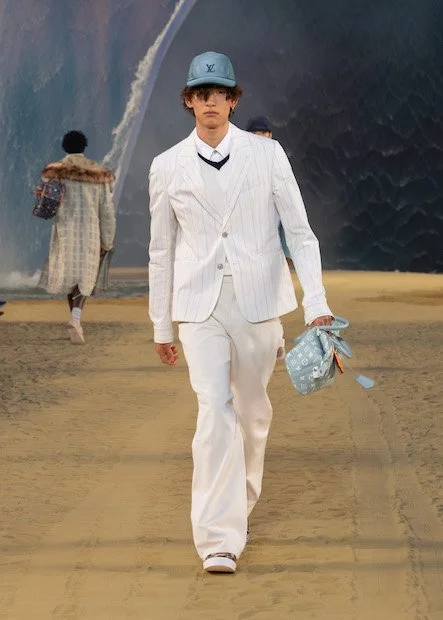 LOUIS-VUITTON-MENrsquoS-SPRING-SUMMER-2027-LOOK-53.jpg