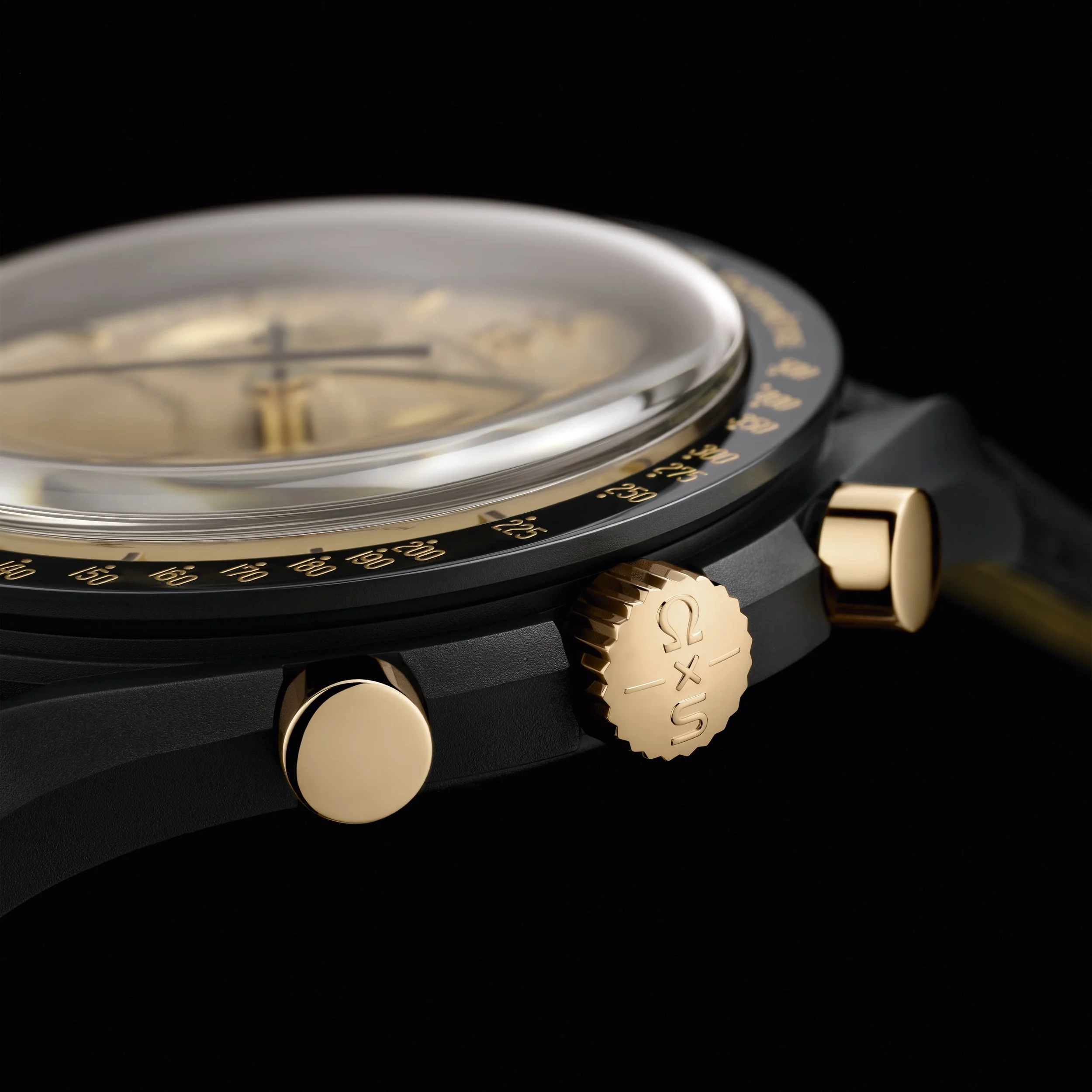 sp01_26_Moonswatch_1969_SSX01B700_picture_close-up crown_HD.jpg