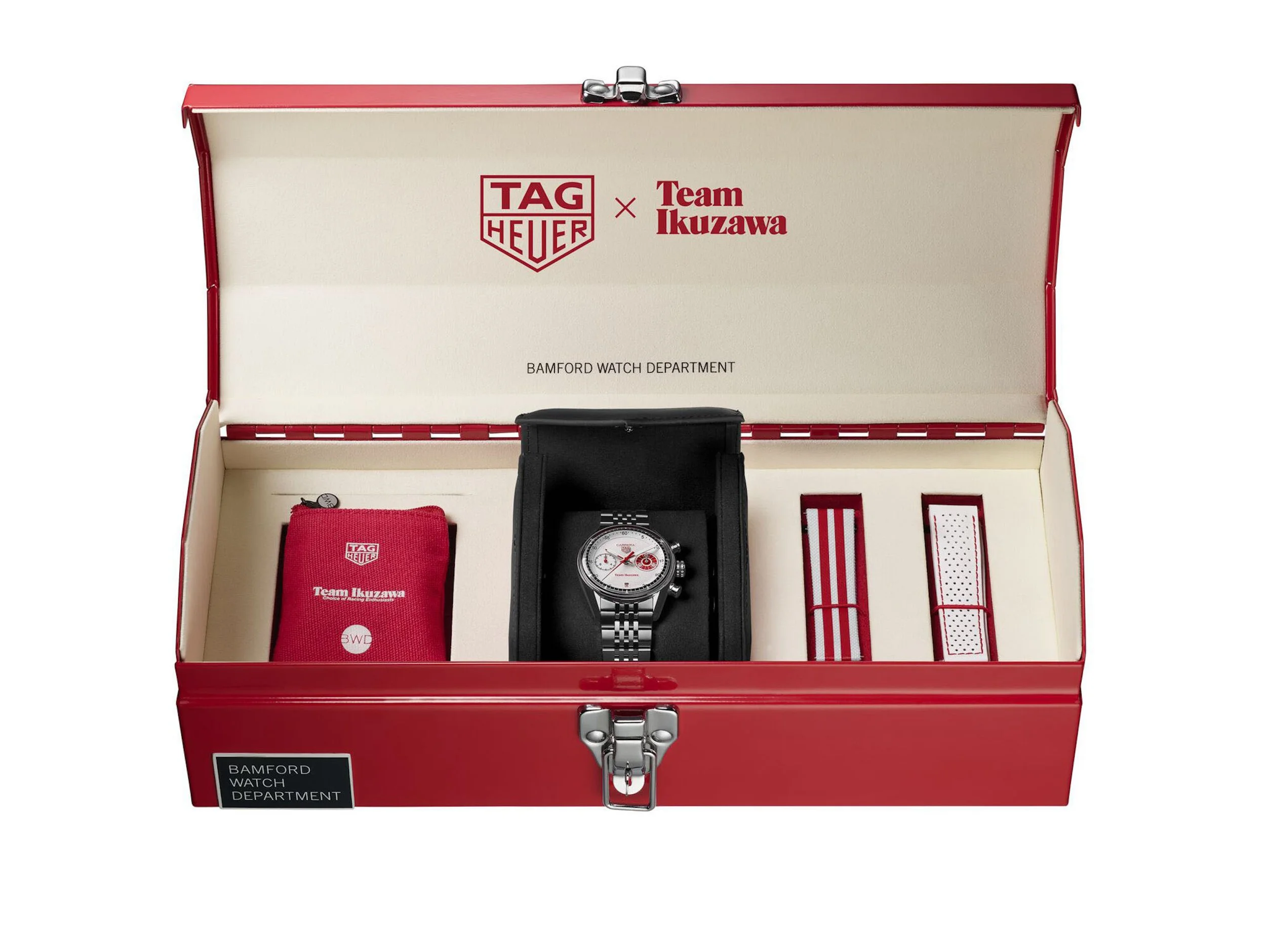 Web-2000px-CBS221M.EB0435_PACKAGING_OPEN_WITH_WATCH.jpg