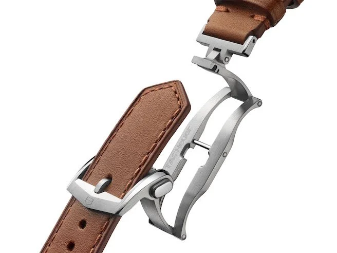 CDB2111.FC8378_BUCKLE.jpg