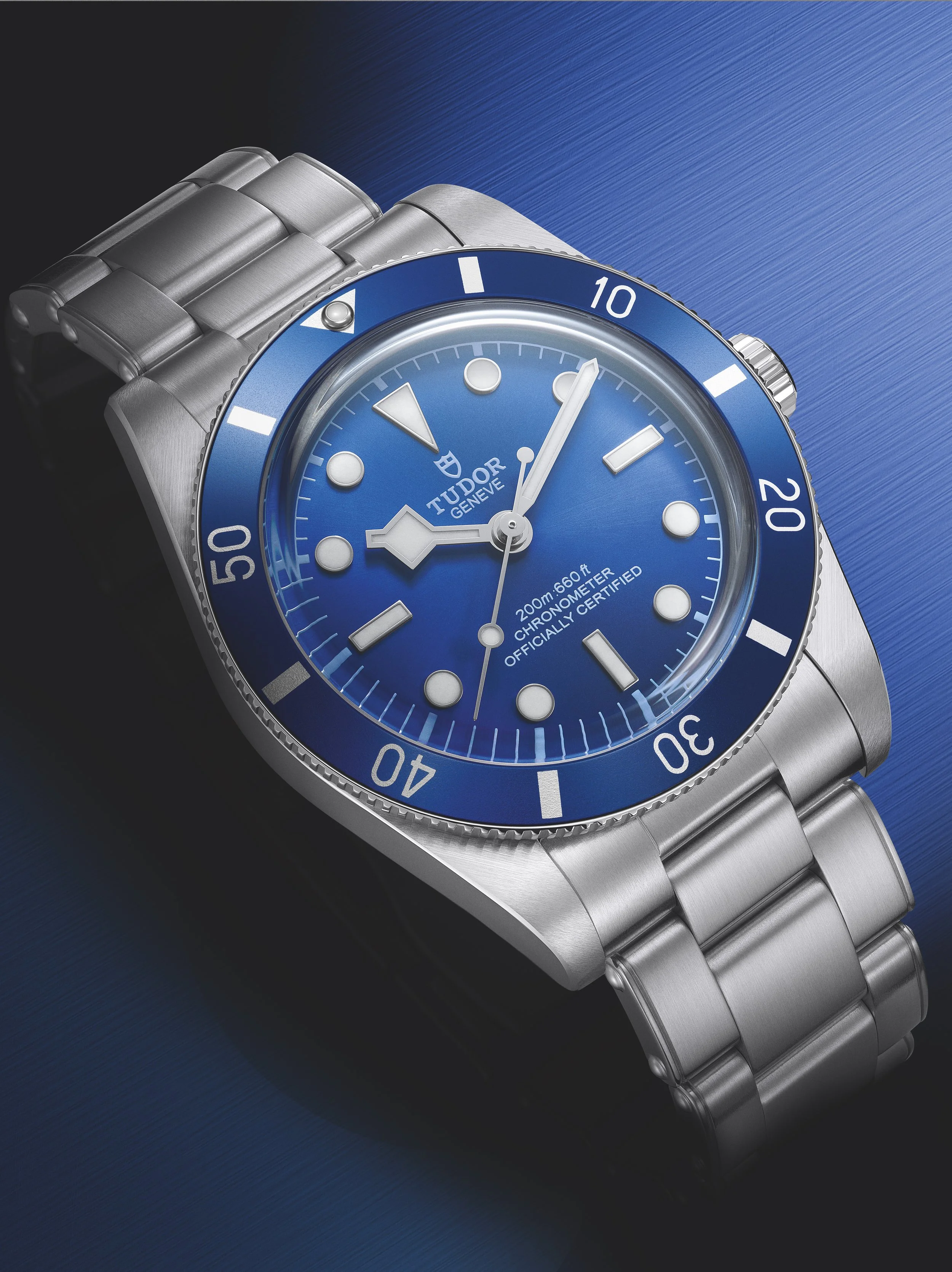TUDOR_NP26_BLACK BAY 54 BLUE_LIFESTYLE (7).jpg