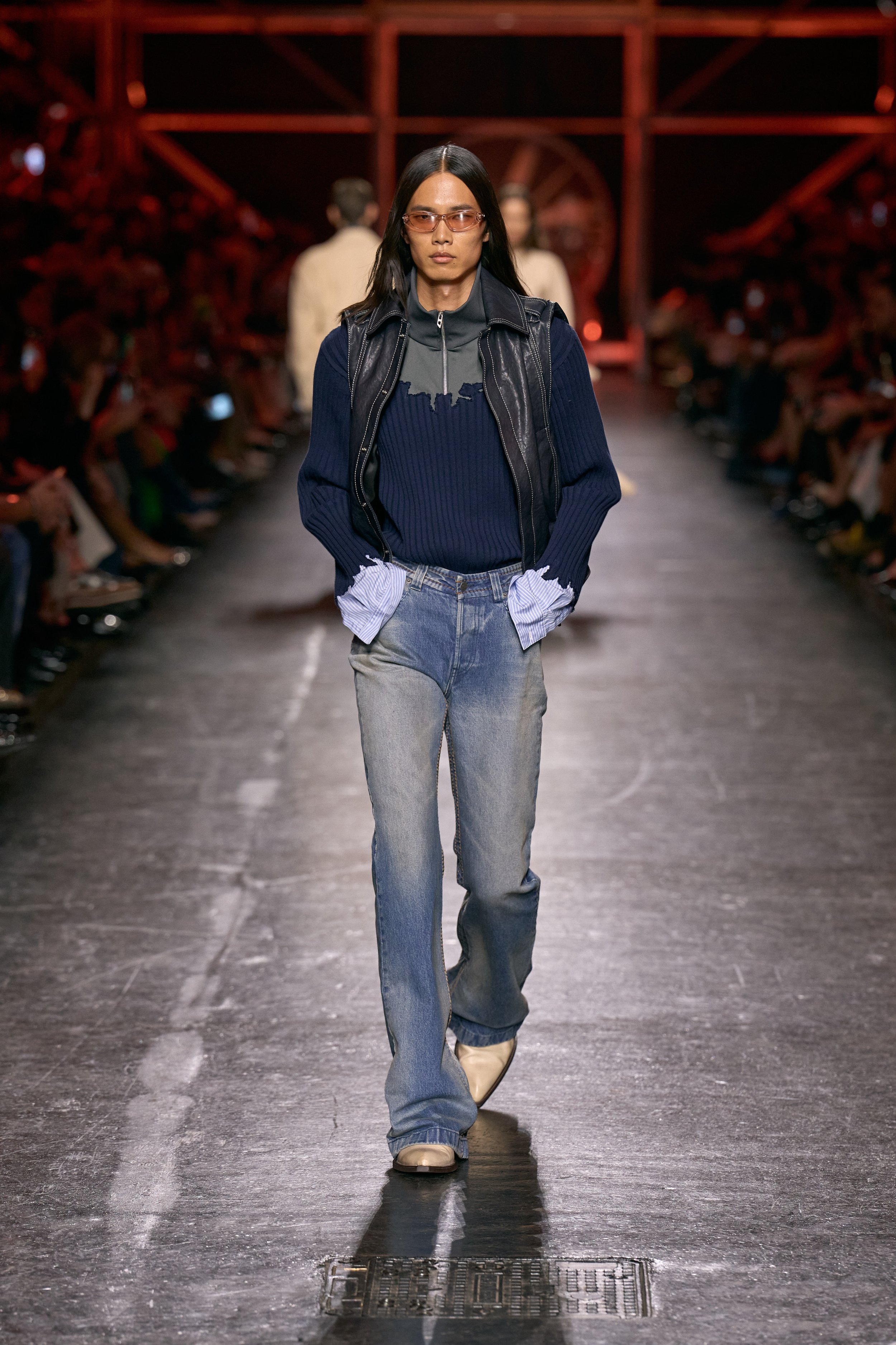 Look 02.jpg