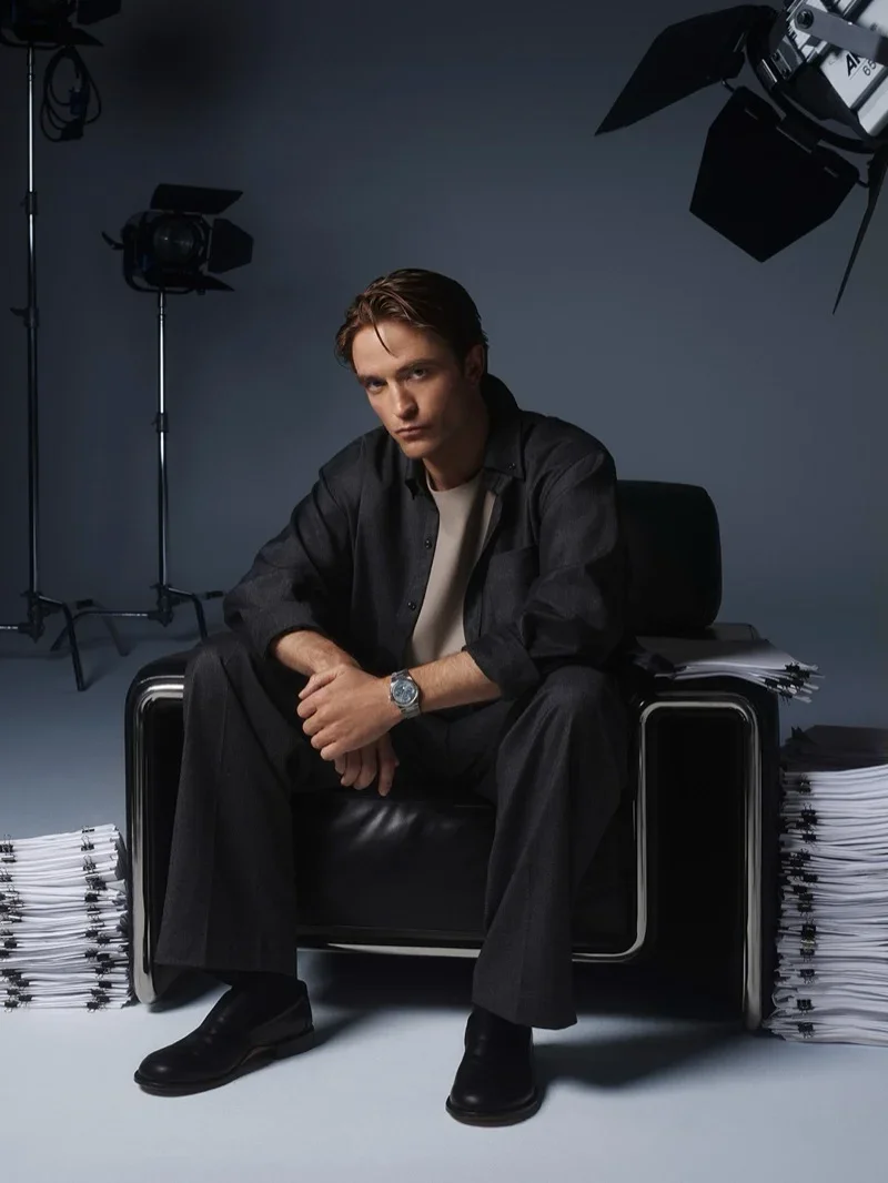 robert-pattinson-jaeger-lecoultre-armchair-studio.jpg.webp