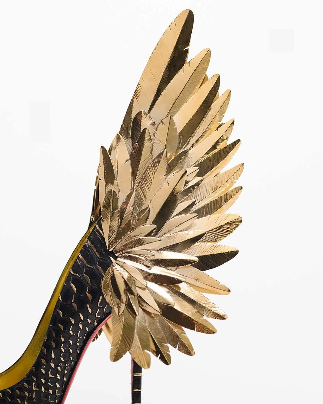 Athenaïs_ChristianLouboutin_2.jpg