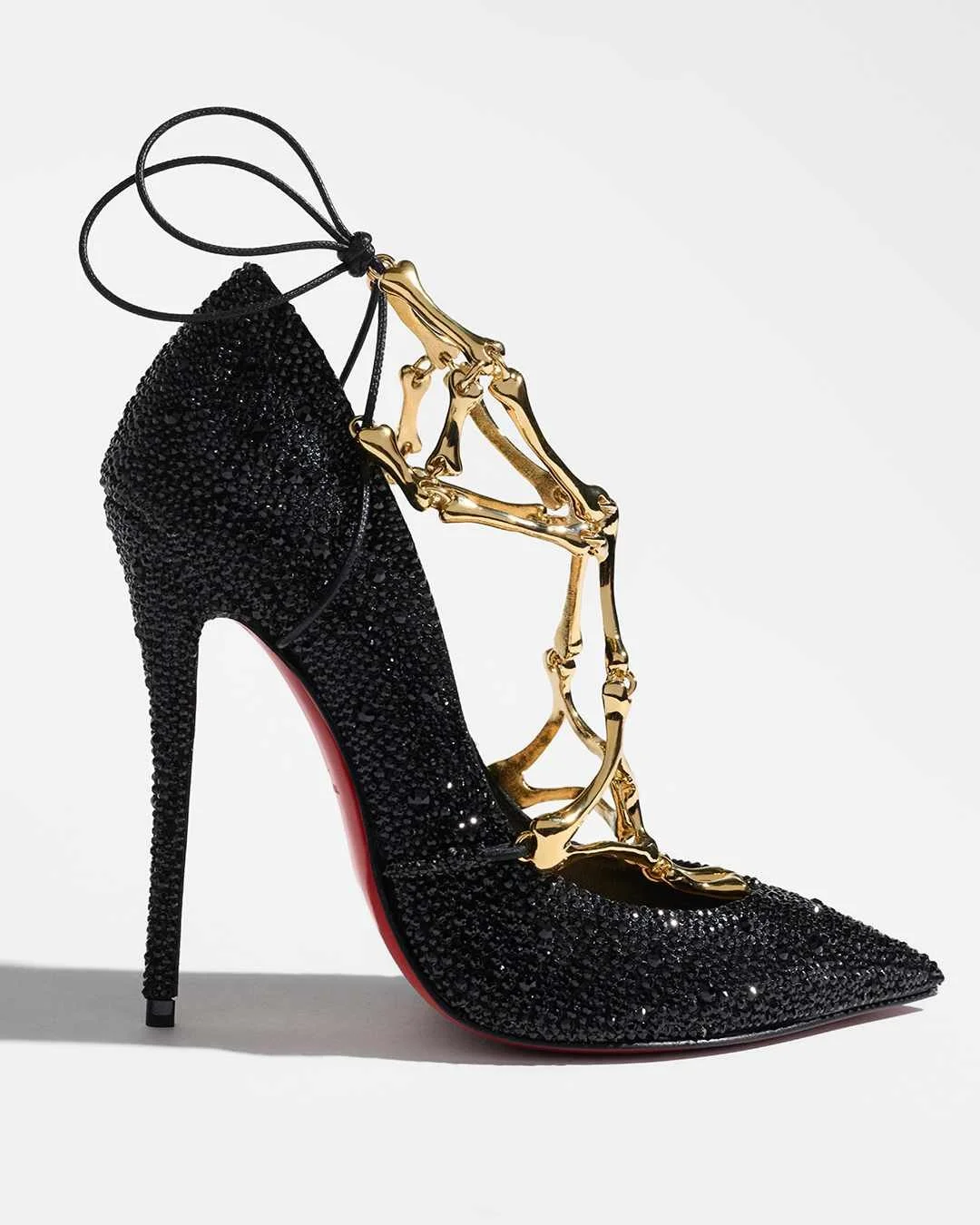 Macbetha_ChristianLouboutin_2.jpg