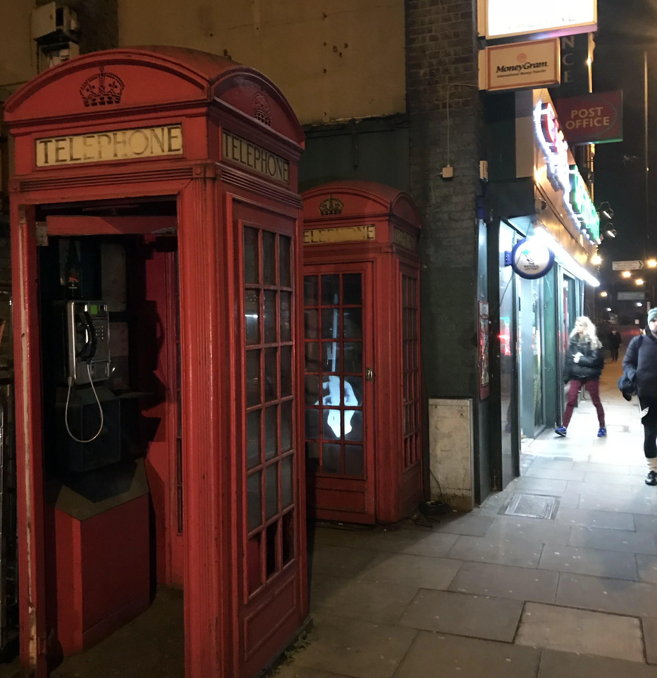 PhoneBox Hand.jpg