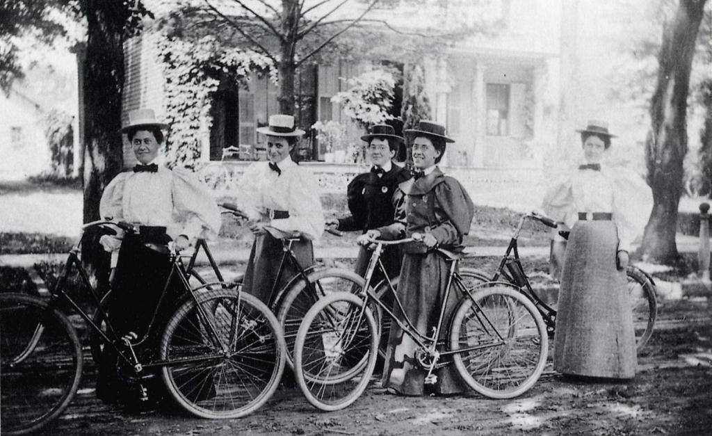 1896_Oberlin_Bicycle_Outing.jpg
