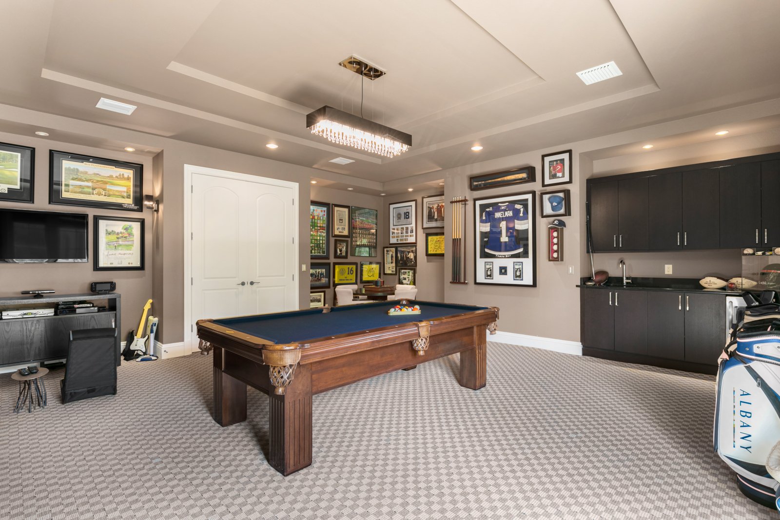 5174 Vardon Drive — Isleworth