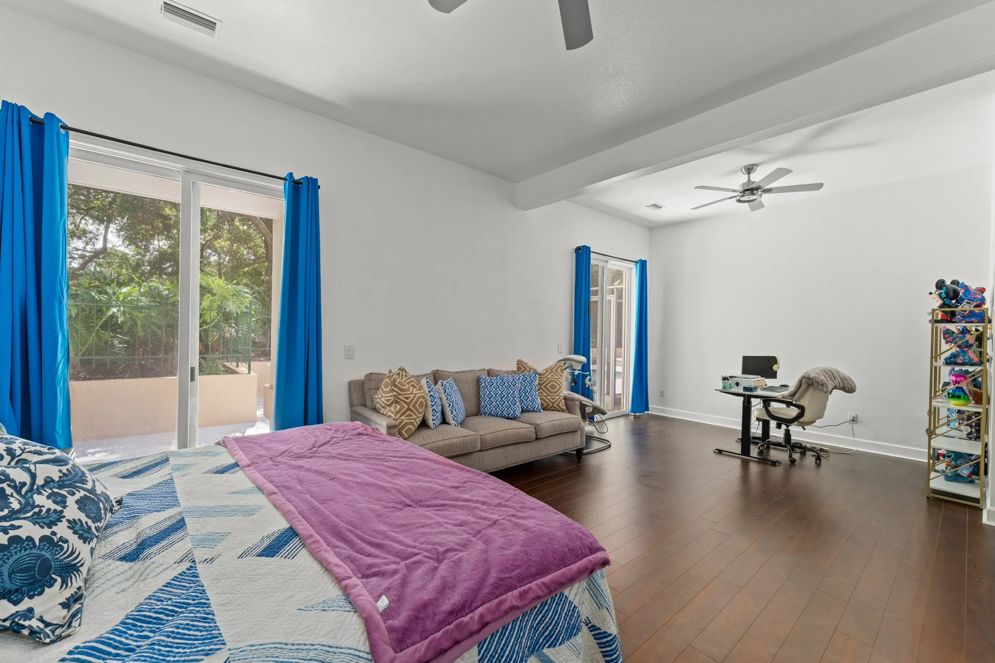 23_5073 Latrobe Dr 016.jpg