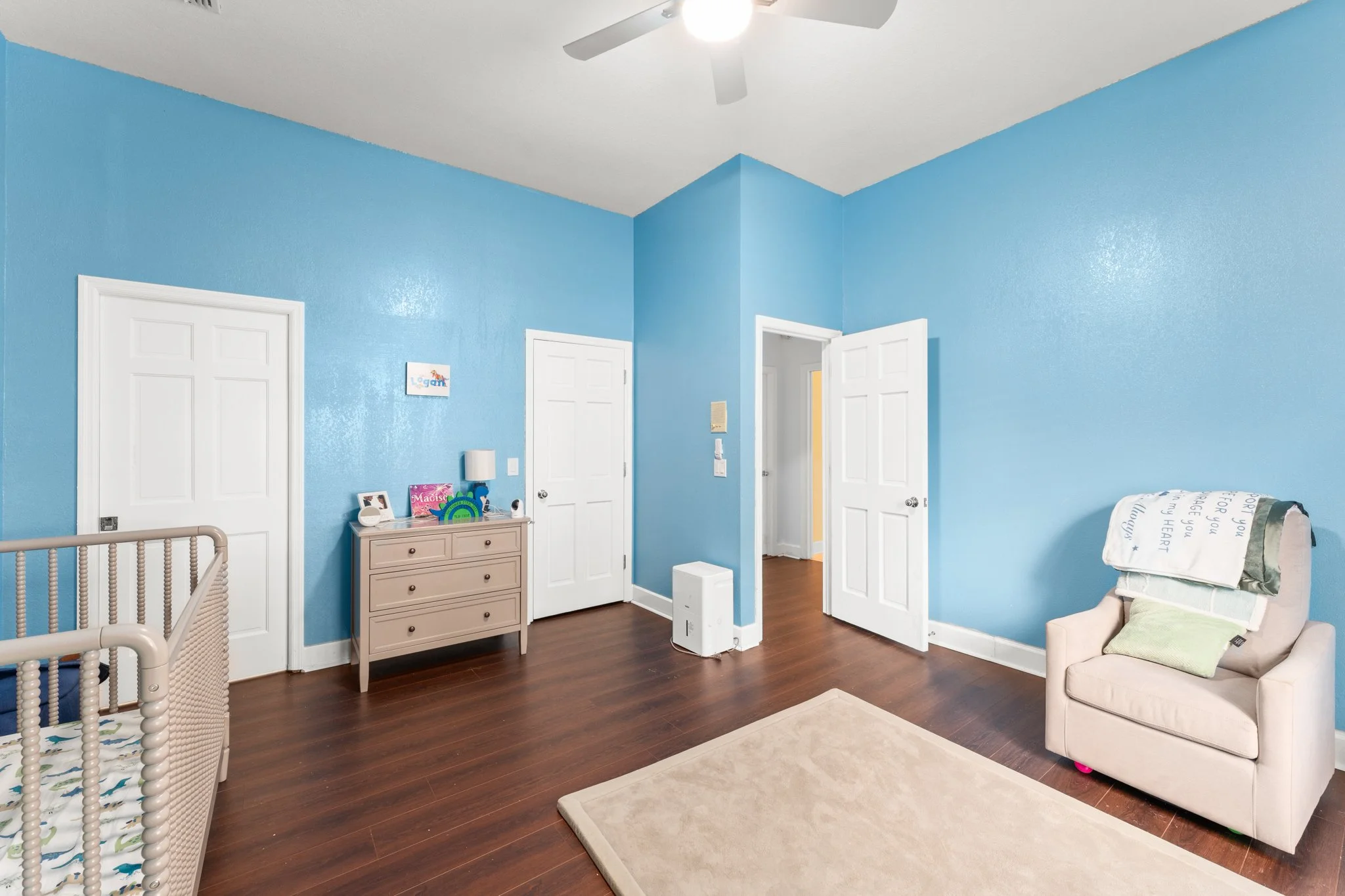 25_5073 Latrobe Dr 048.jpg
