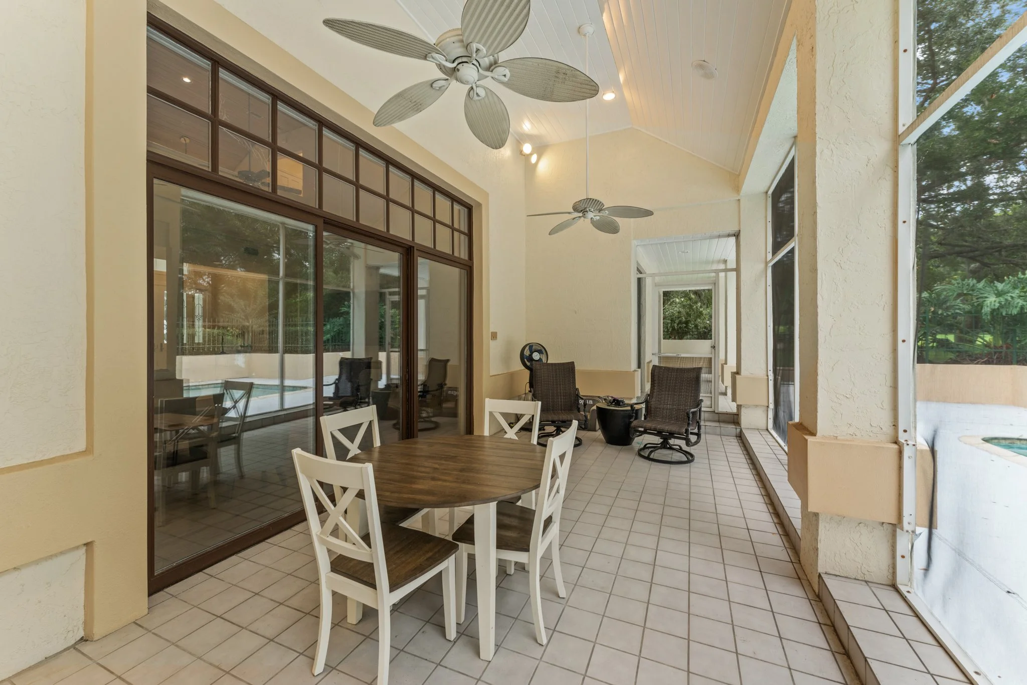 26_5073 Latrobe Dr 070.jpg