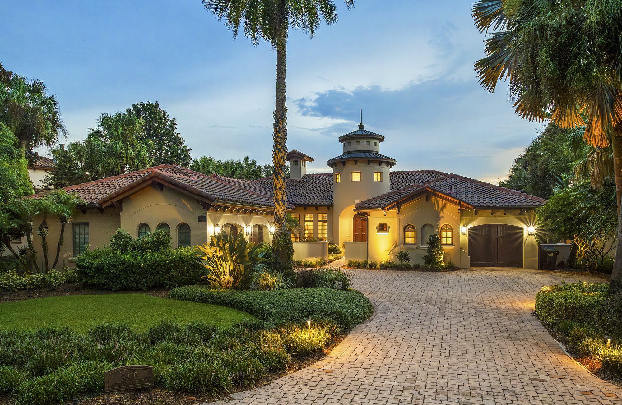 1_Exterior - 9 - CROP.jpg