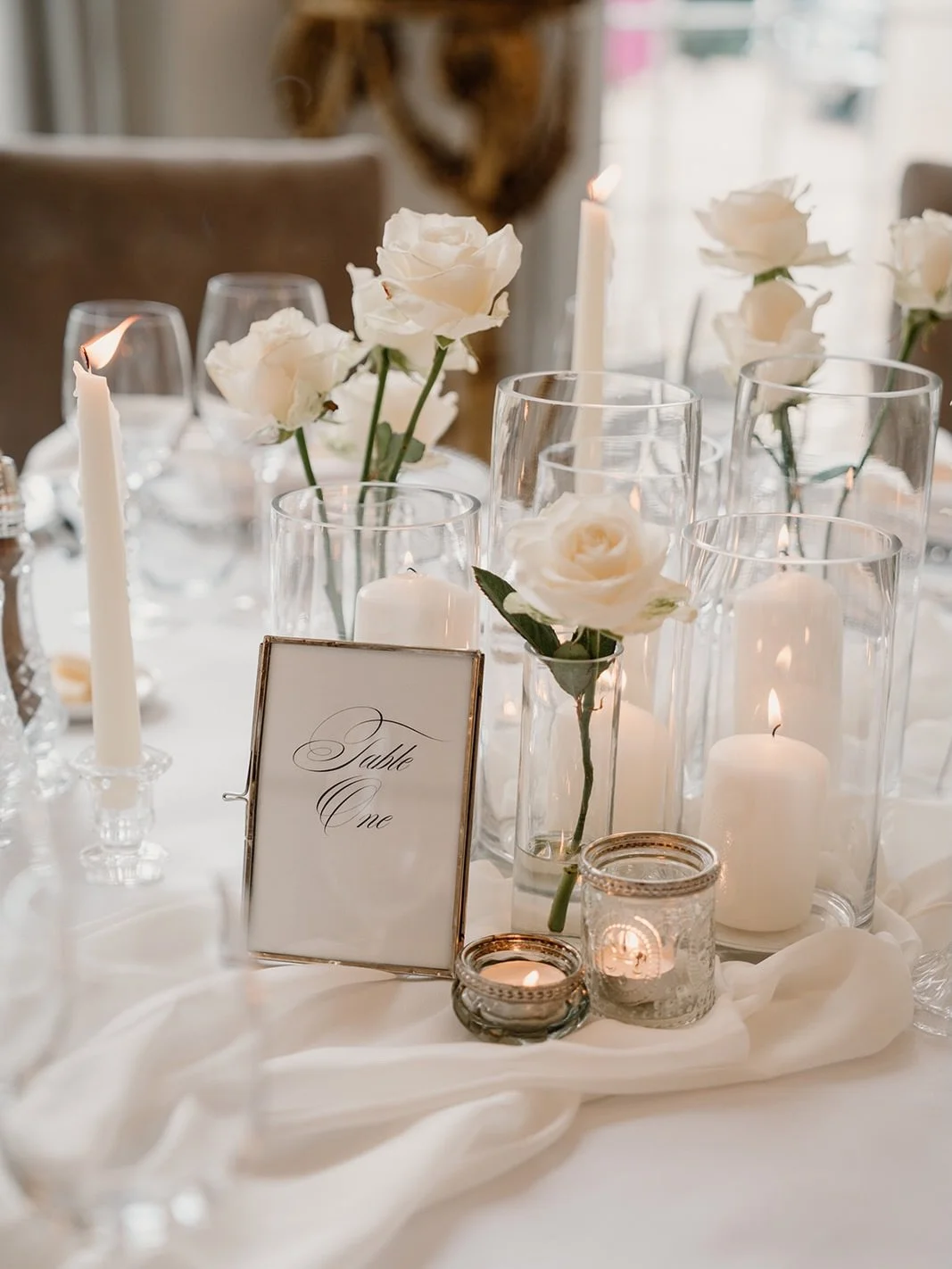 C L O U D  D A N C E R // Pantone&rsquo;s colour of 2026 🤍

Cloud Dancer is described as &ldquo;a billowy, vanilla-whipped, soft off-white that feels like a whisper of calm. It symbolises the desire for tranquility and serenity&rdquo; and honestly, 