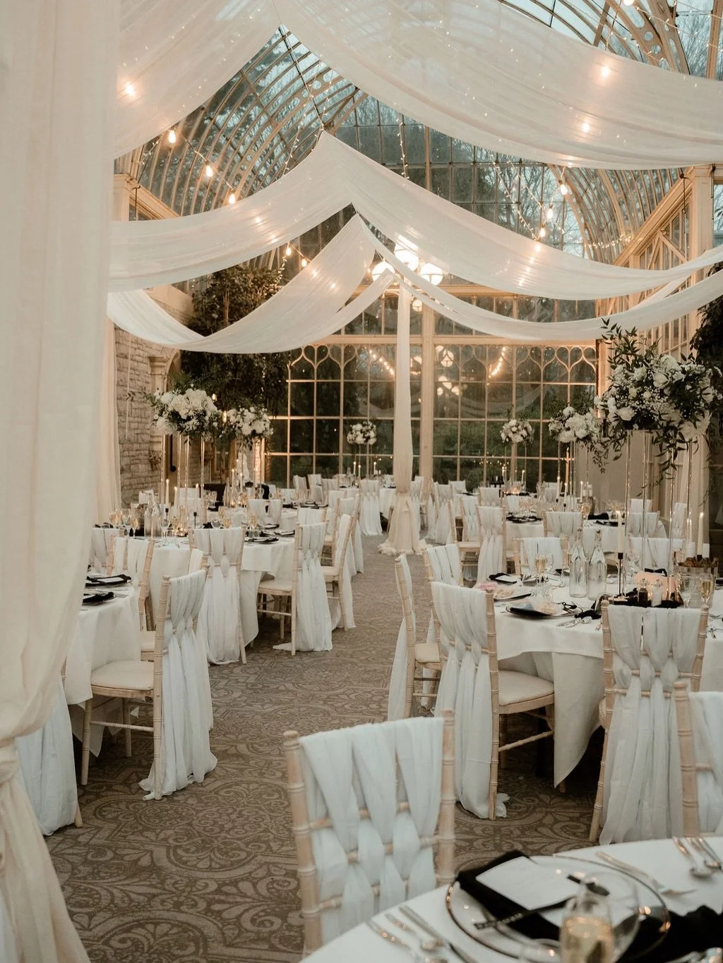 T O R T W O R T H // Soft draping, crisp white linens, black details and allllll the candlelight ✨ 

A clean black &amp; white palette broken up with warm stone tones, delicate florals and glass textures kept everything feeling modern but still super