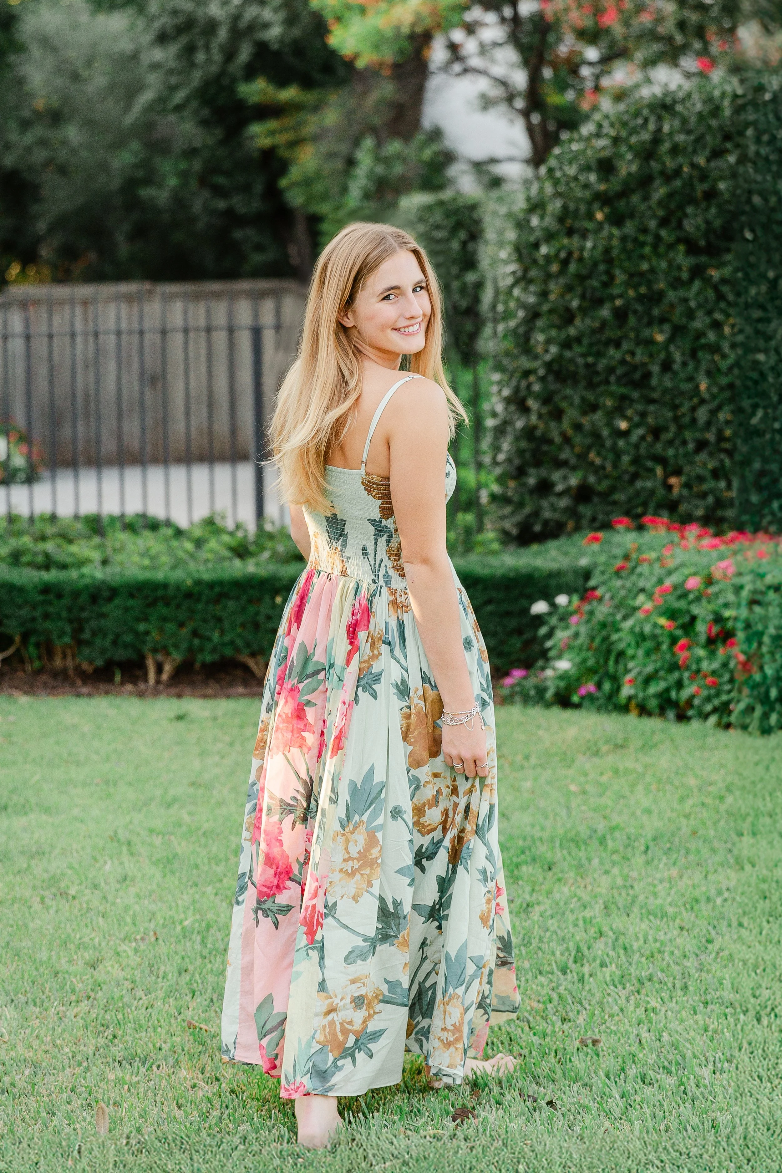 Charlotte Final Senior Photos-9.jpg