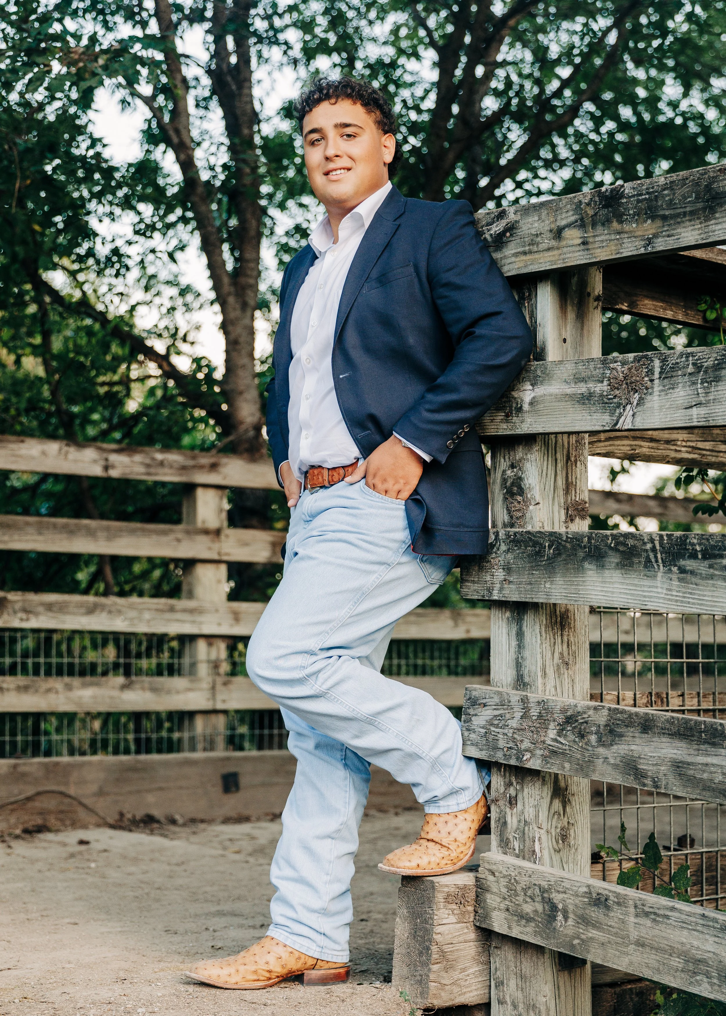 Joaquin Senior Photos-9.jpg