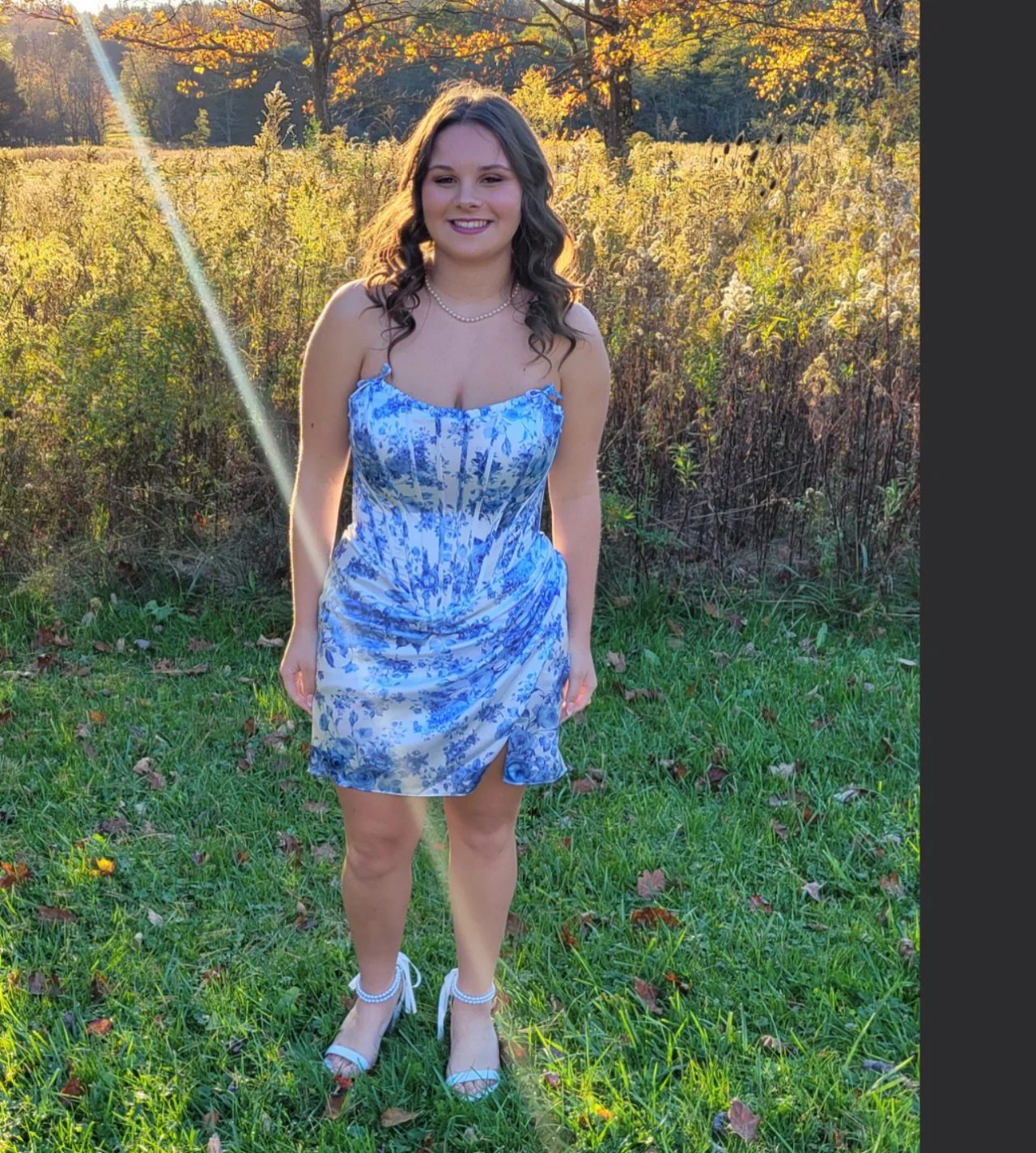Emma you look gorgeous 🩵🤍

Thank you for sharing!!