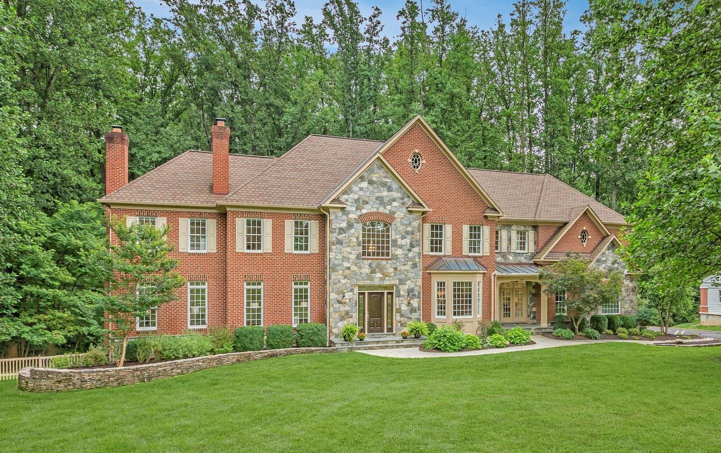 845 Canal Drive