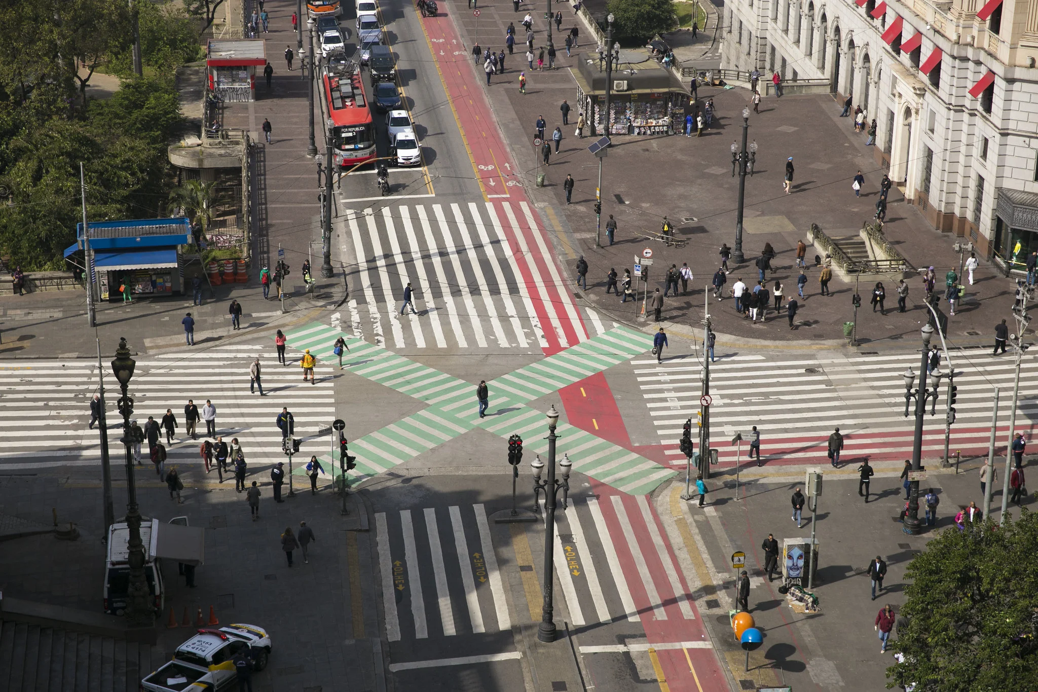 Scrambled Crossing Sao Paulo_Source WRI Brasil.jpg