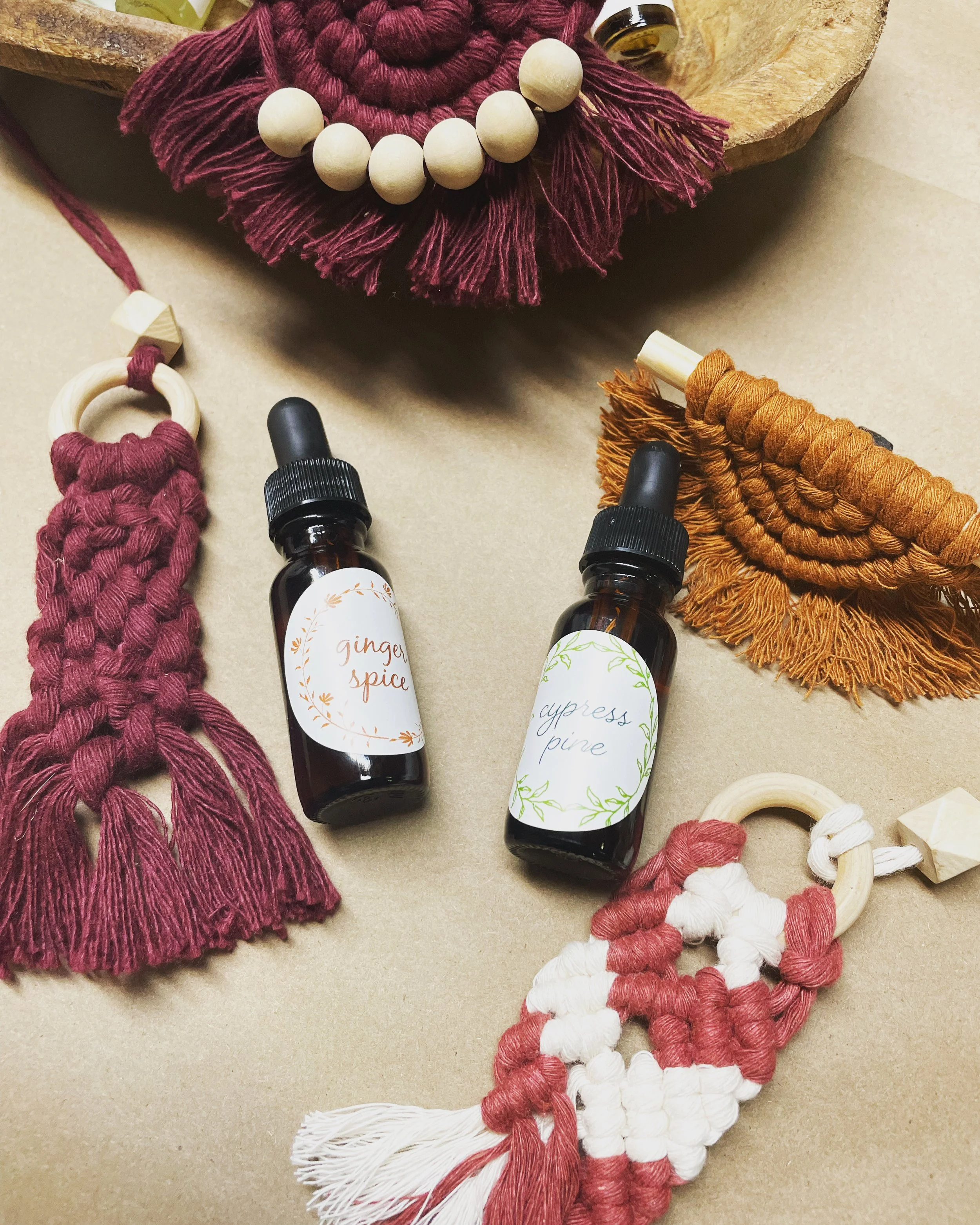 Diffuser essential oil and car charm