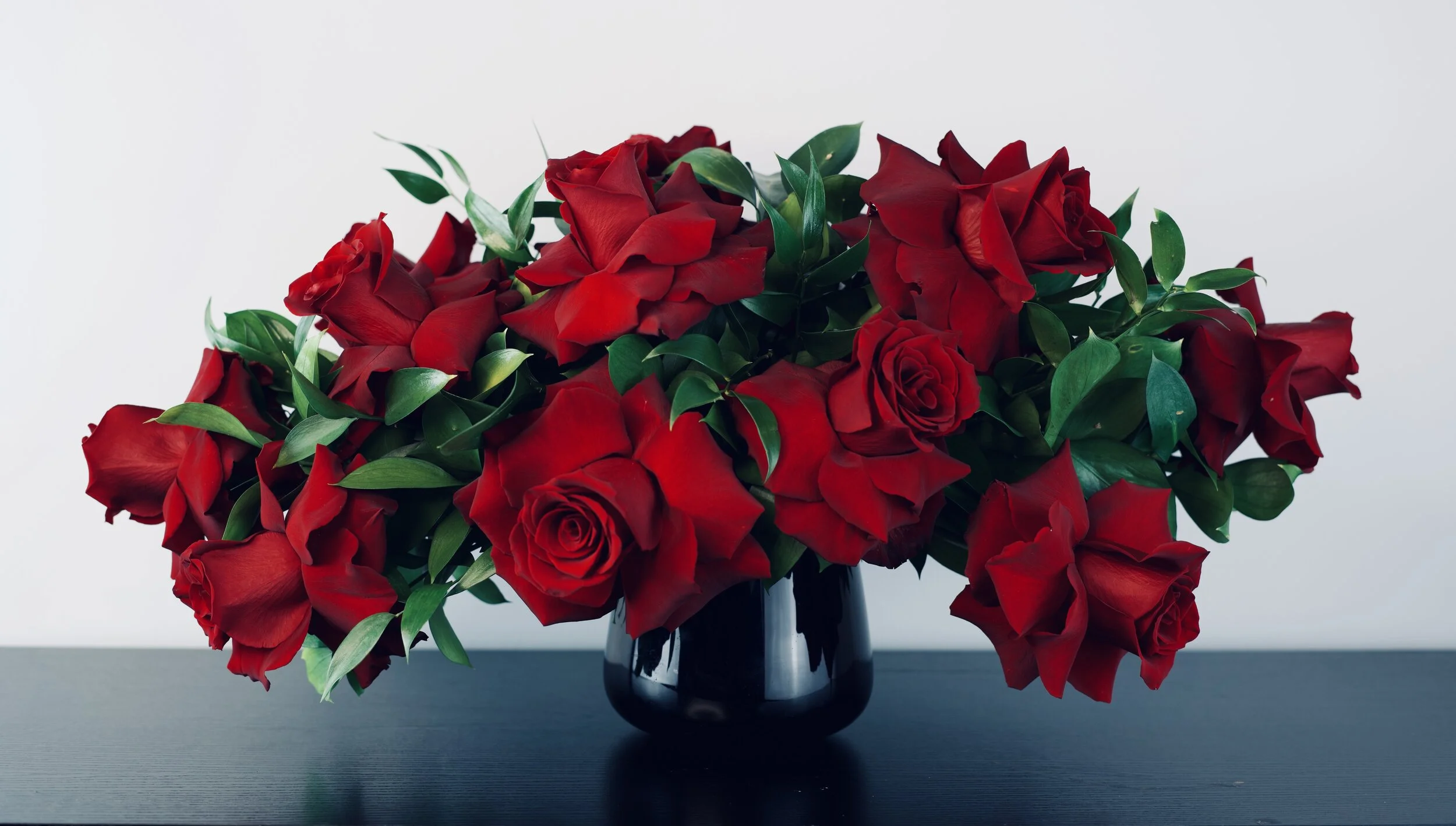 Signature Noir Vased Blooms