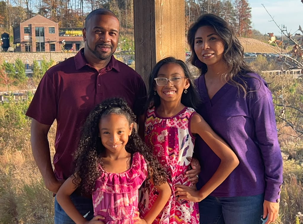 Hi! I'm Angel Ceasar, and I'm excited to serve as the Vice President of Hospitality on the Whitlow PTO Board for my third year. I'm the proud mom of Sonya, a rising 5th grader, and Jayla, a rising 3rd grader.
Over the past few years, I've had the pri