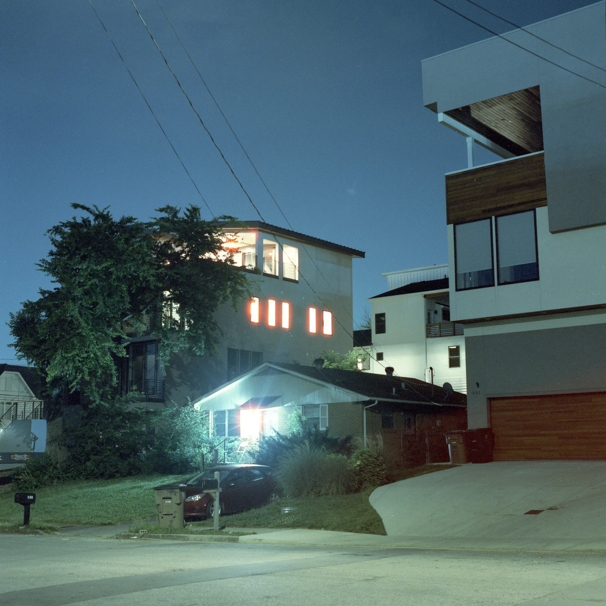 New_Neighbors_House_951.jpg
