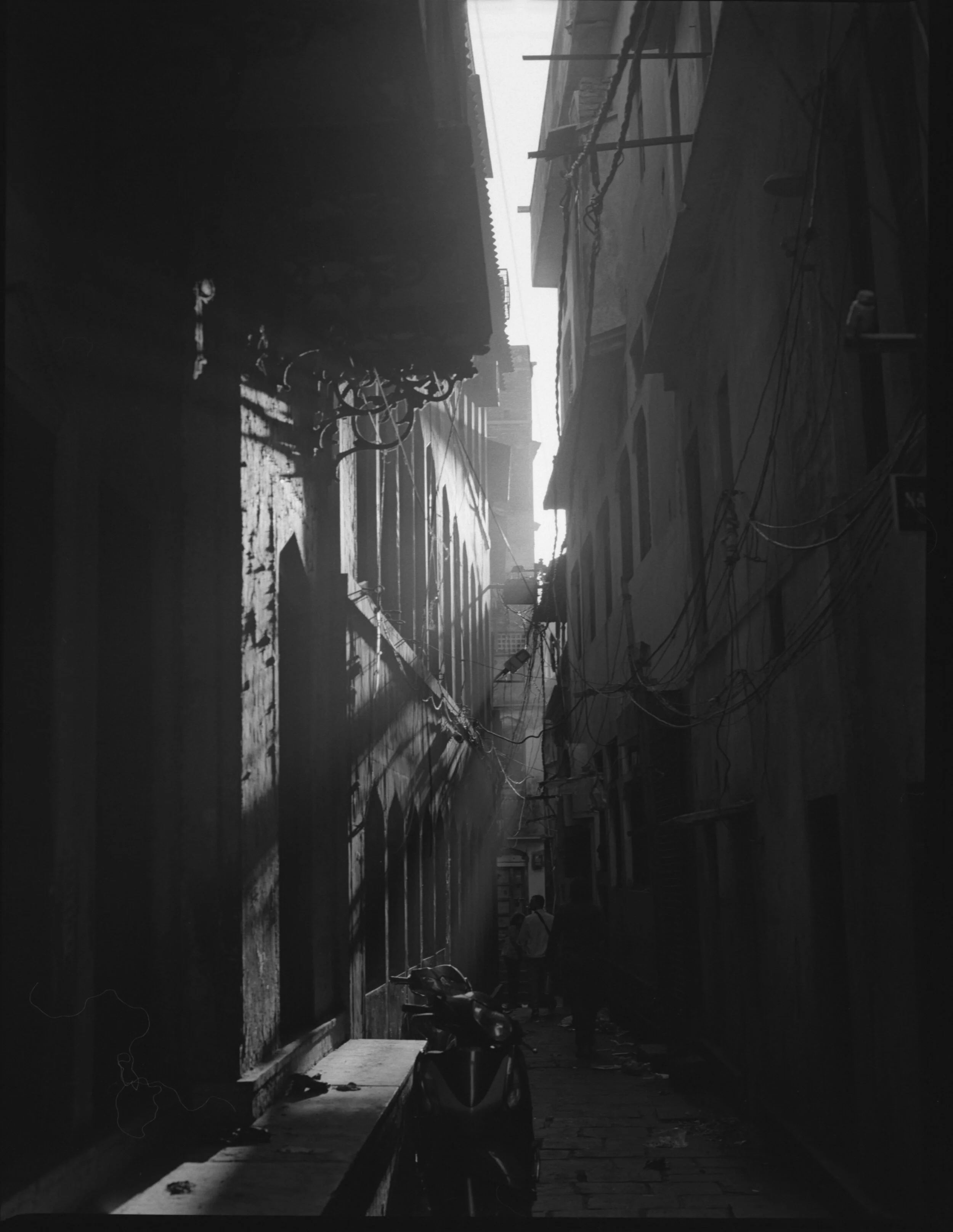Varanasi_Kodak_tri-X_003.jpg