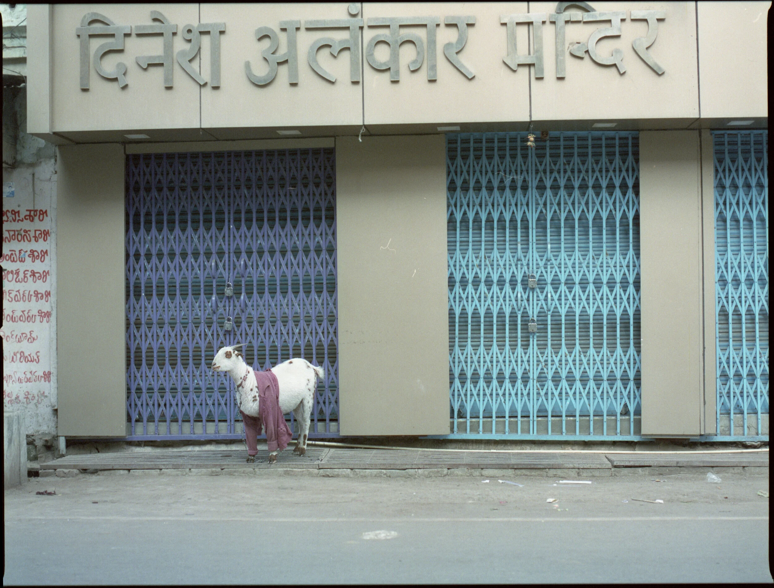 Varanasi_Cinestill800_007.jpg