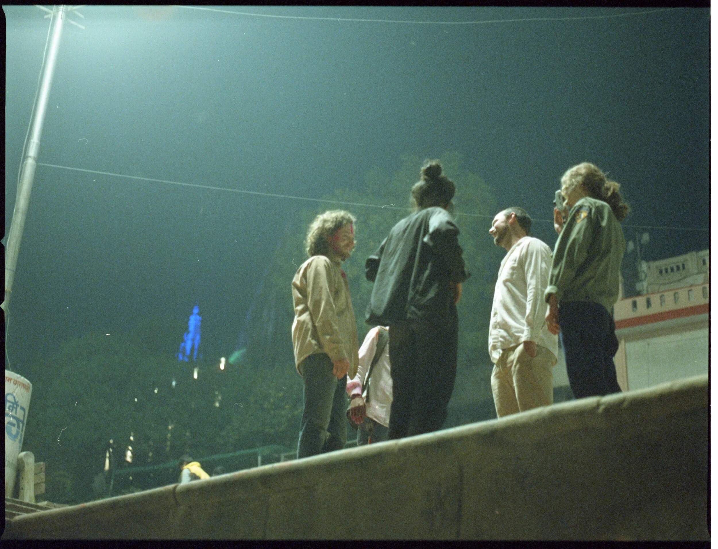 Varanasi_Cinestill800_016.jpg
