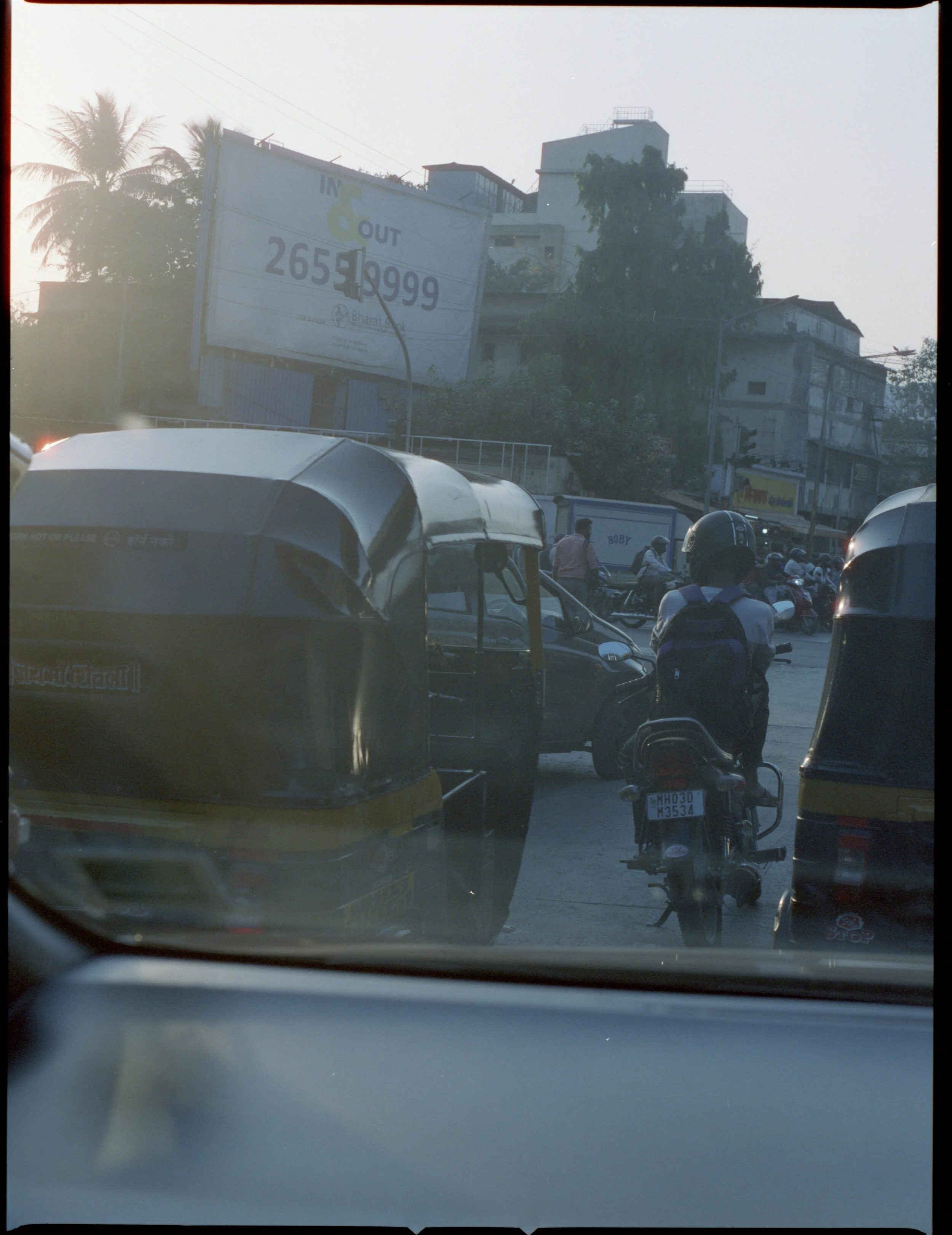Mumbai_Cinestill800_010.jpg