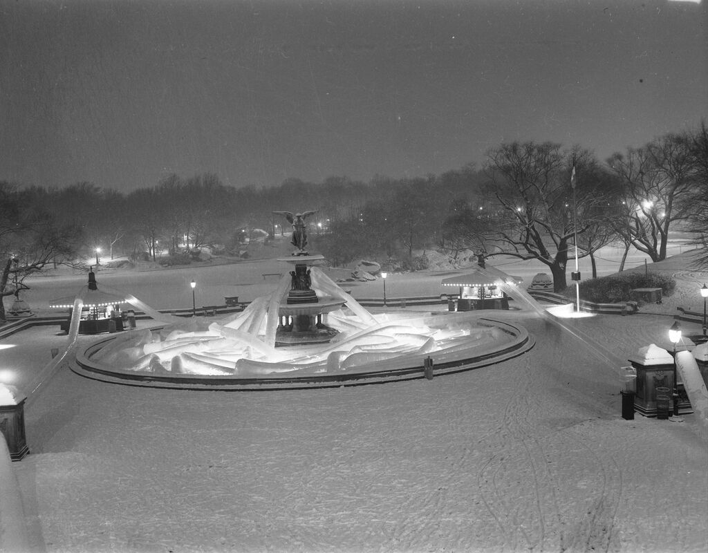  After the New Year’s Eve Party at Bethesda Terrace, January 1, 1968. In 1966, Commissioner Hoving began organizing New Year’s Eve parties at Bethesda Terrace, providing an alternative to Times Square. The year 1967 ended with an installation of illu