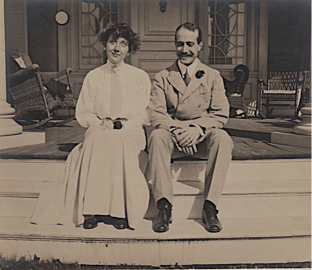 Mary and Guilio on their honeymoon in Southampton, Long Island, 1907. Courtesy of Vittoria McIlhenny.