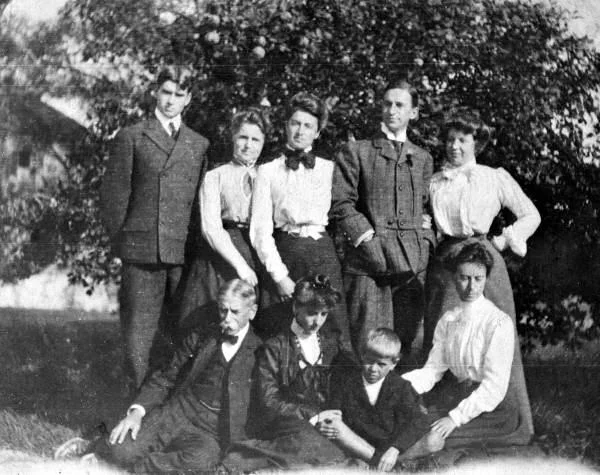 The Armstrong family, c. 1910. Image from Wikimedia Commons.