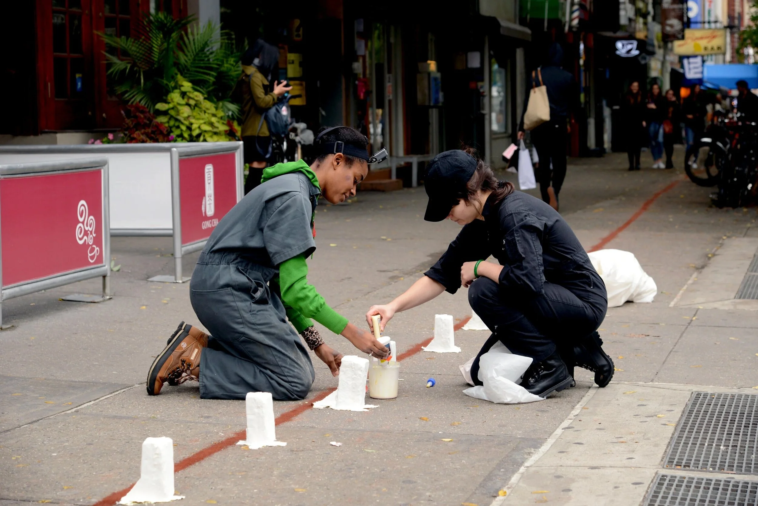 Horizon Line installation along 14th street, 2016. Courtesy of Emily Chow Bluck