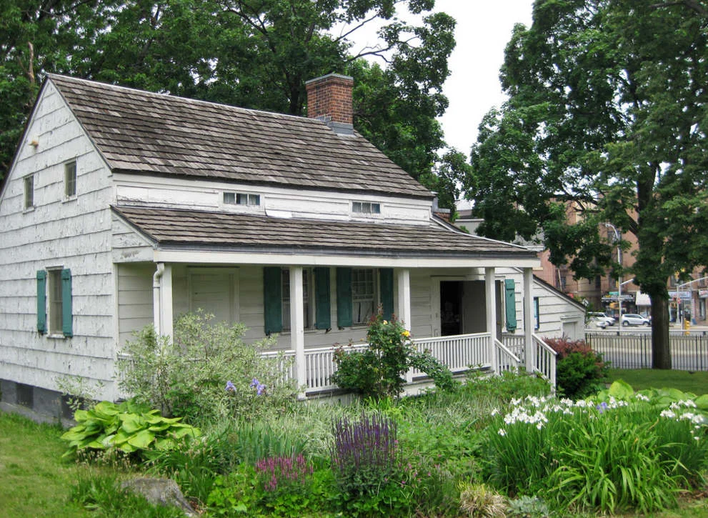 Season 1, Episode 3: The Edgar Allen Poe Cottage