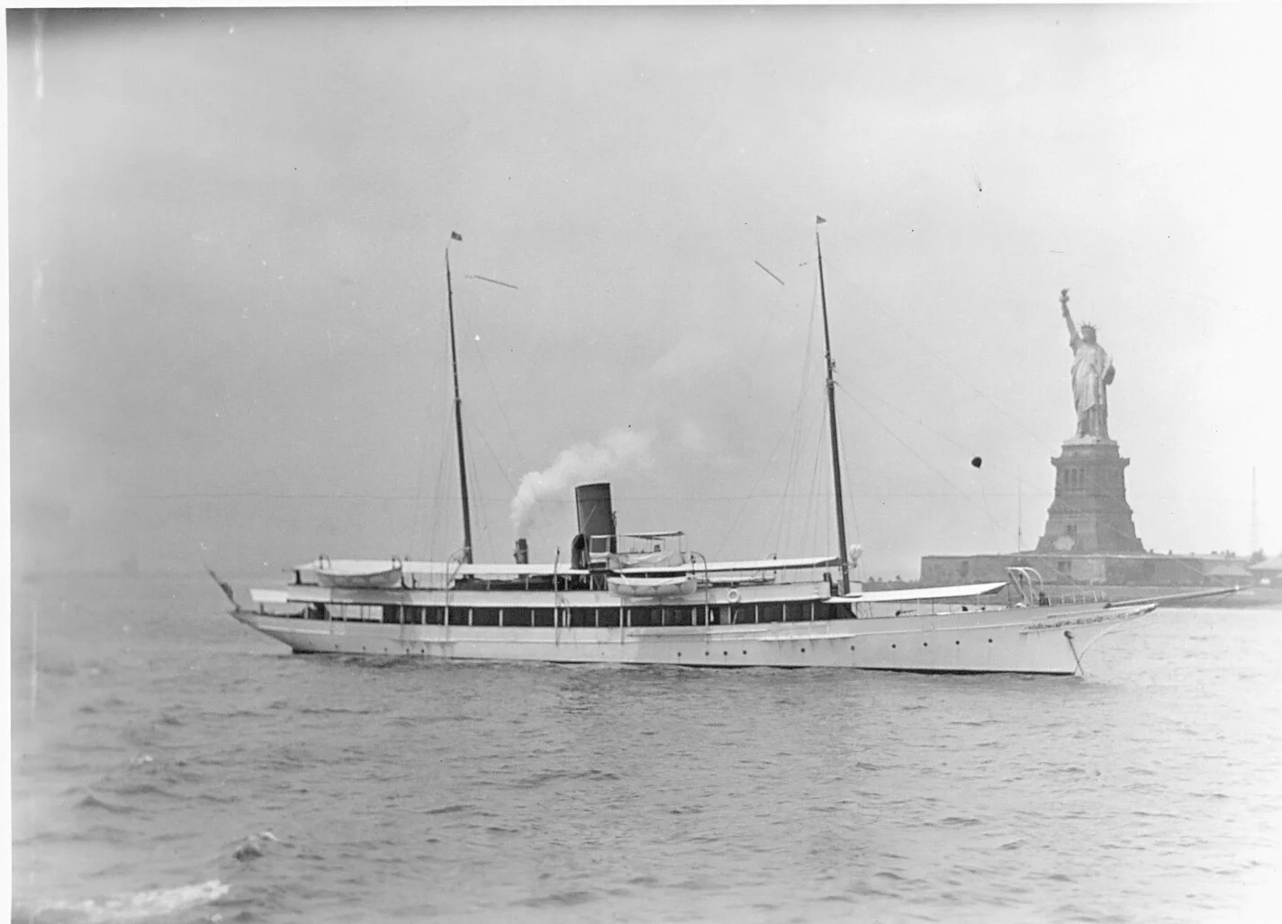 Rumrunners and Smugglers in New York City