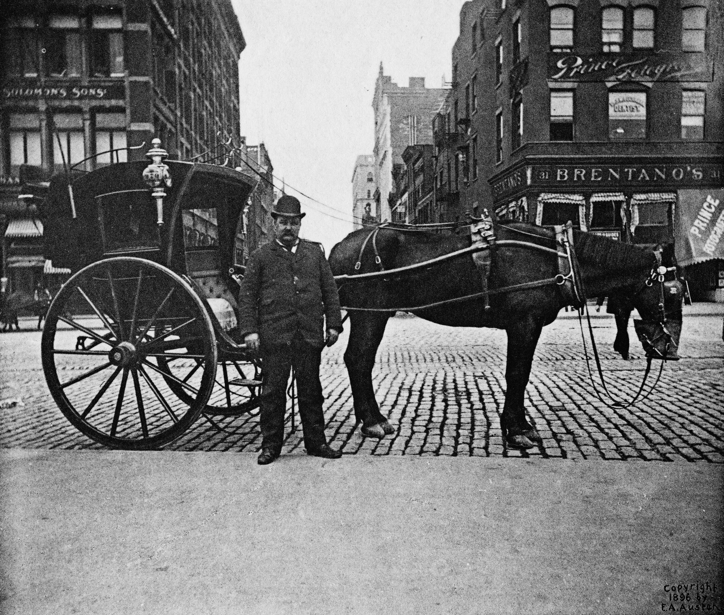   Hansom Cab, Union Square  Collection of Historic Richmond Town, 50.015.2146 