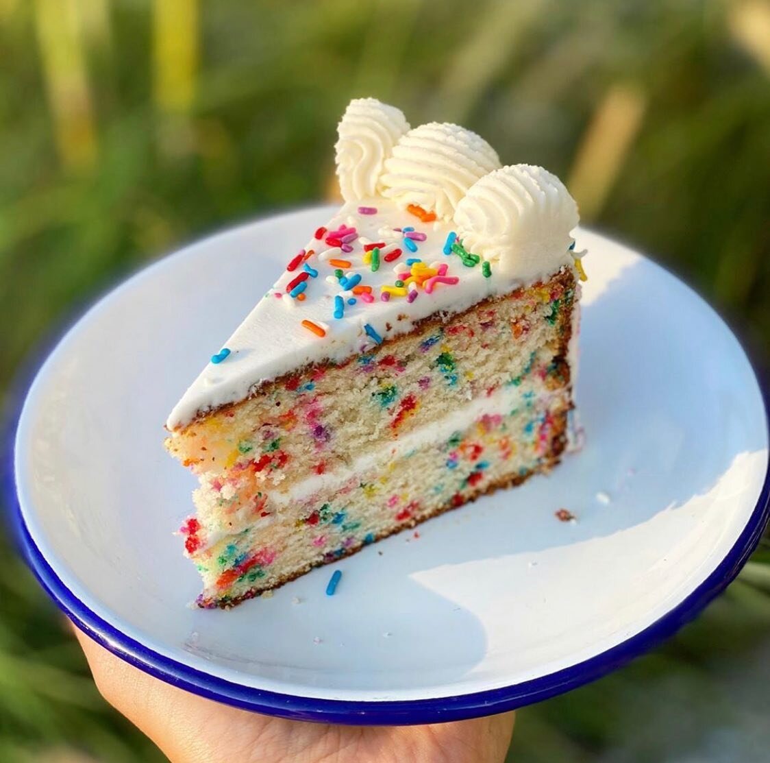 Come and get yer&rsquo; Funfetti cake! This beauty is taking a sabbatical for a few months so we can make way for more seasonal dessert offerings. Vegan Chocolate Coconut is also available through the end of the month! (📸 @repeatandeat) 

While we h