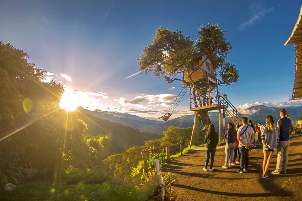 La Casa del Árbol Oficial de Cámara de Turismo de Baños - Ecuador