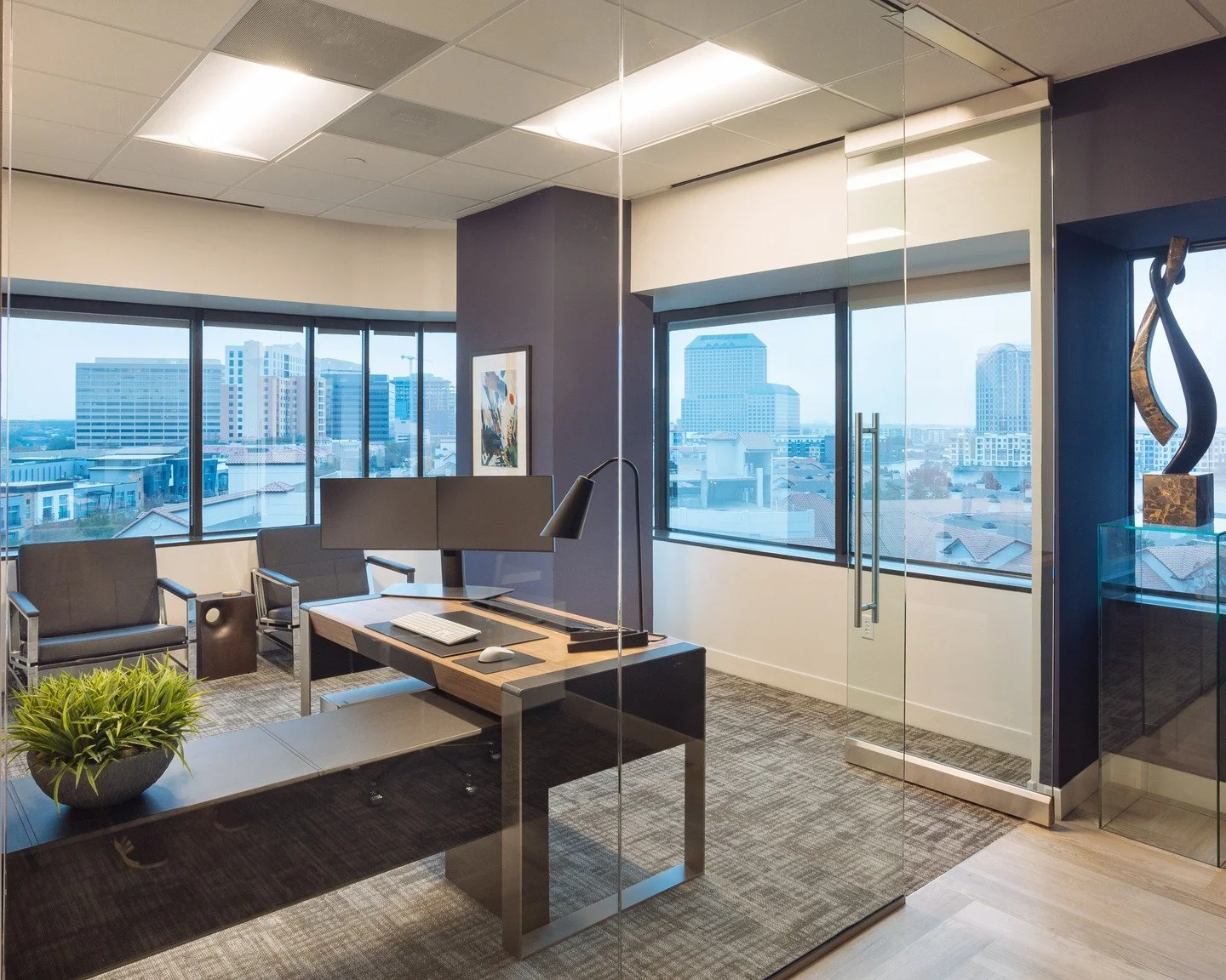 Your office speaks before you do.

When design is intentional, it creates confidence, clarity, and a sense of trust the moment someone walks in. A luxury workspace is about purpose, function and ambience.

Save this for future office inspiration.

#L