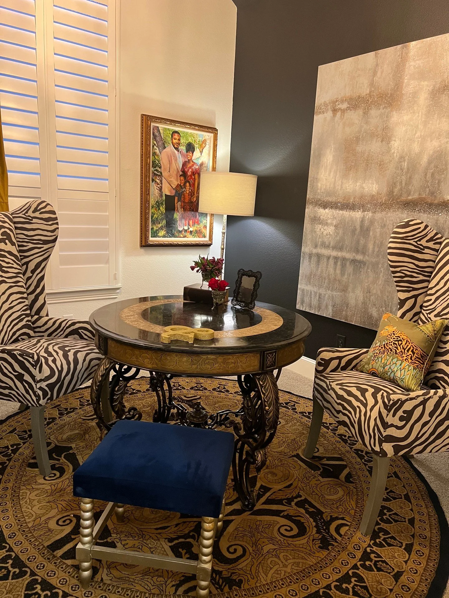 Timeless > trendy. Always. 🤍 We design spaces that feel elevated today and just as beautiful years from now.

Follow for timeless  inspiration.

 #TimelessLuxury #ClassicInteriors #JanetBakerDesign