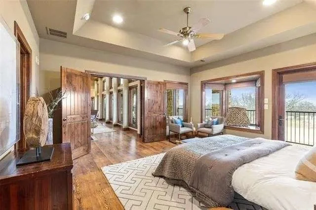 Design that lights up your world starts with being heard. ✨

We listen.
We learn.
We bring your vision to life &mdash; beautifully.

High-end remodels throughout North Texas.

DM us to start dreaming.

#LuxuryLiving #DesignWithHeart #DFWDesign #Highl