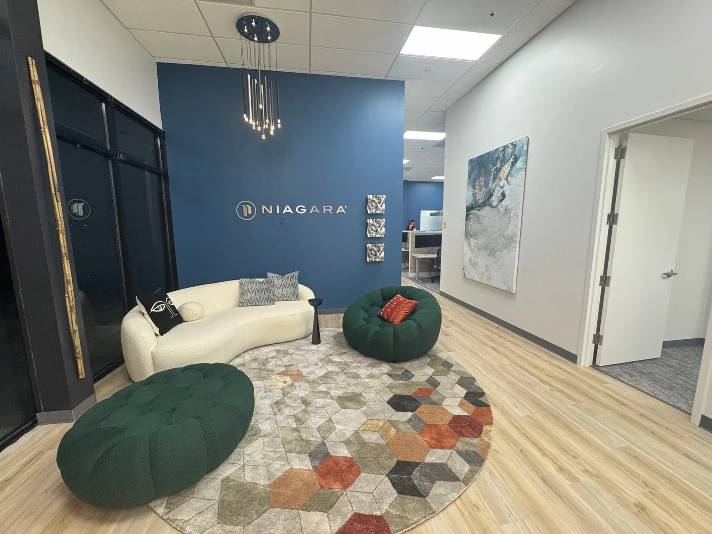 Texture tells the story ✨

Velvet. Linen. Wood. Stone.

Layering materials creates depth and warmth in luxury interiors.

Let&rsquo;s design something beautiful together.

#CuratedInteriors #LuxuryDesign #DesignDetails