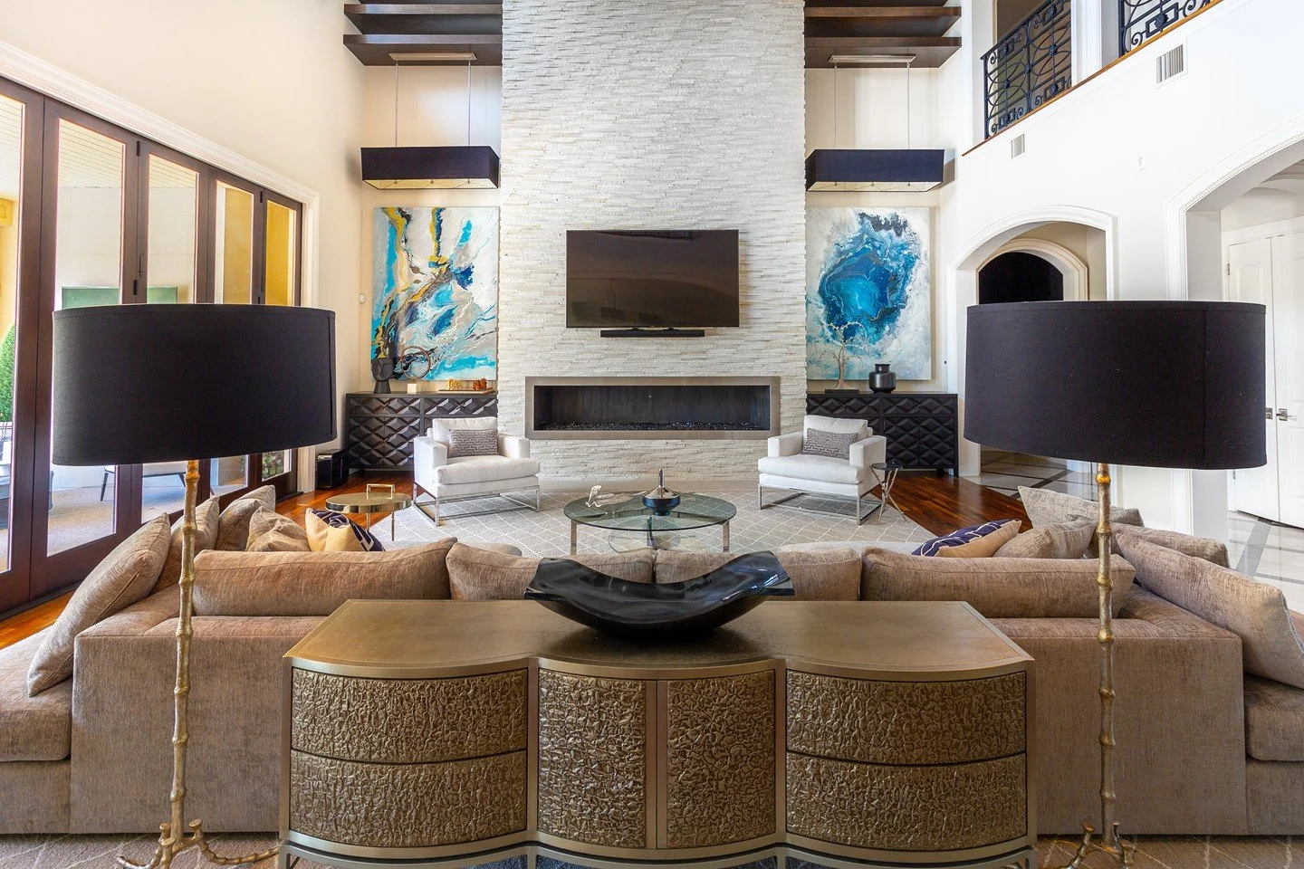 Great design starts with the layout.

Luxury interiors feel effortless because every piece is thoughtfully placed.

The flow, the balance and the comfort.

That&rsquo;s the power of space planning.

Let&rsquo;s design a space that truly works for you