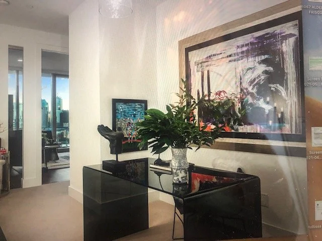 The final layer makes all the difference ✨
Art, textiles, accessories&mdash;these are the details that bring your space to life.

Elevate your home with curated finishing touches.

#StyledSpaces #LuxuryInteriors #HomeDetails #DFWDesign