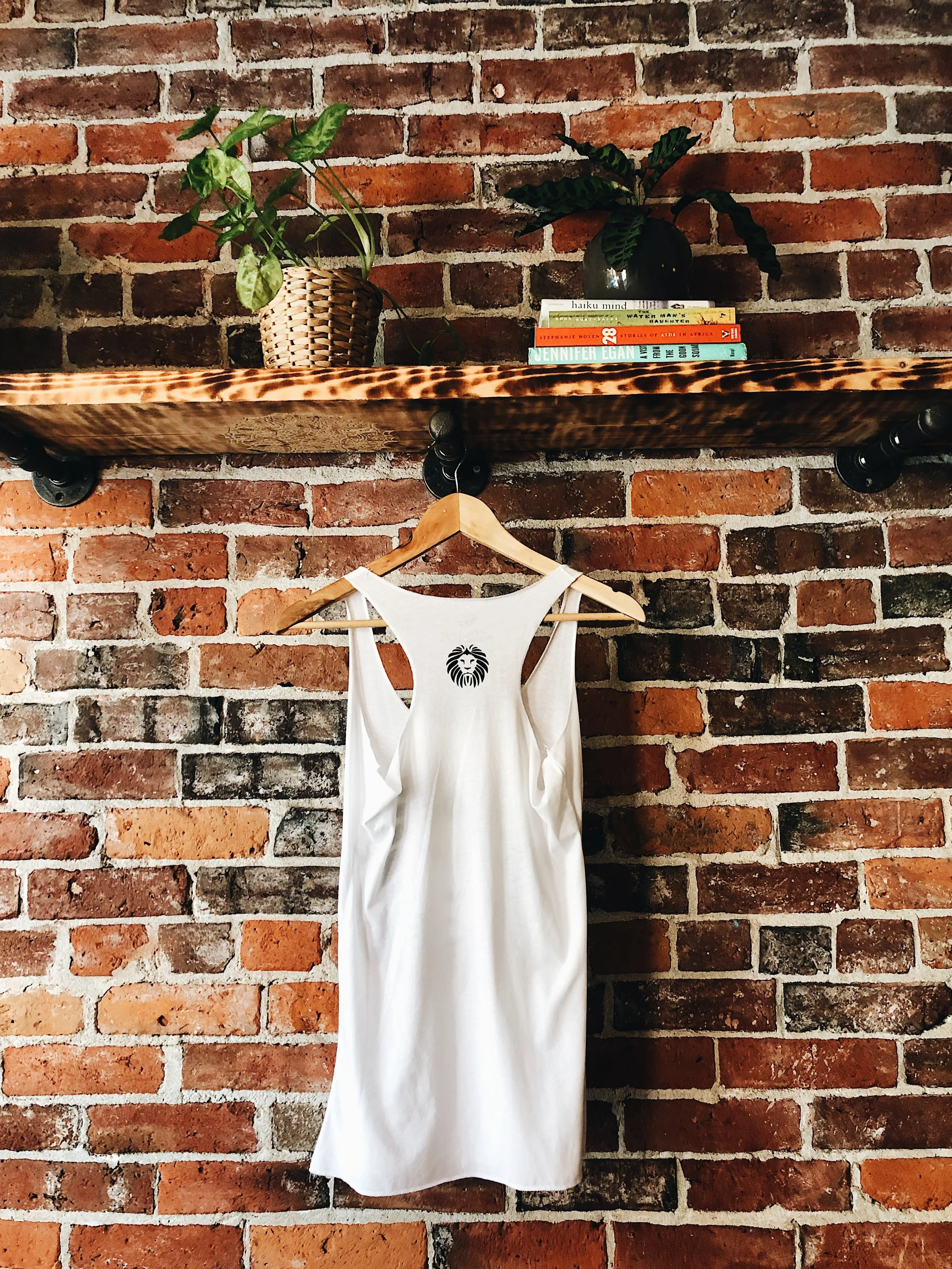Tagulan - Racer White Back.jpg