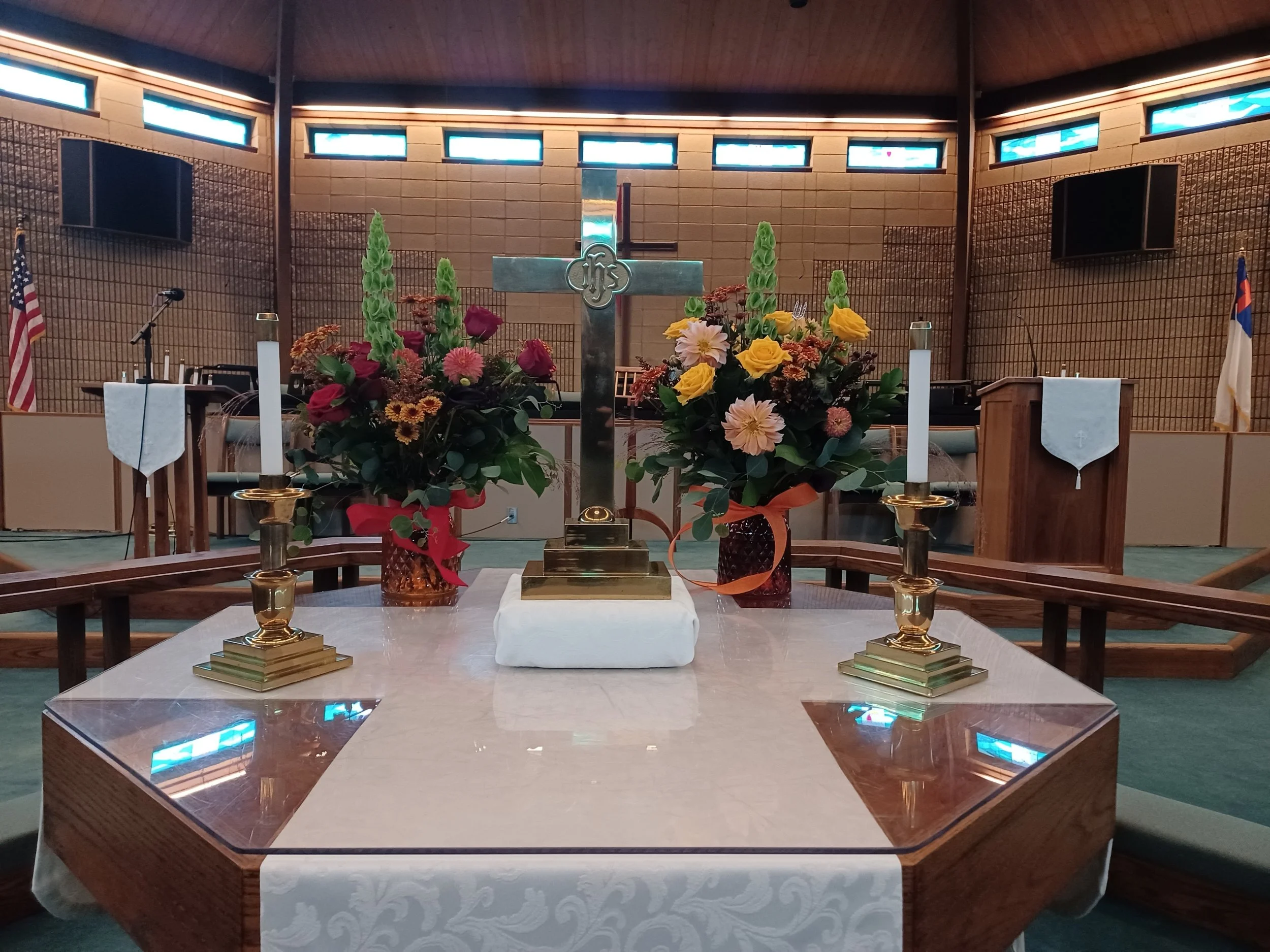 Alter Flowers.jpeg